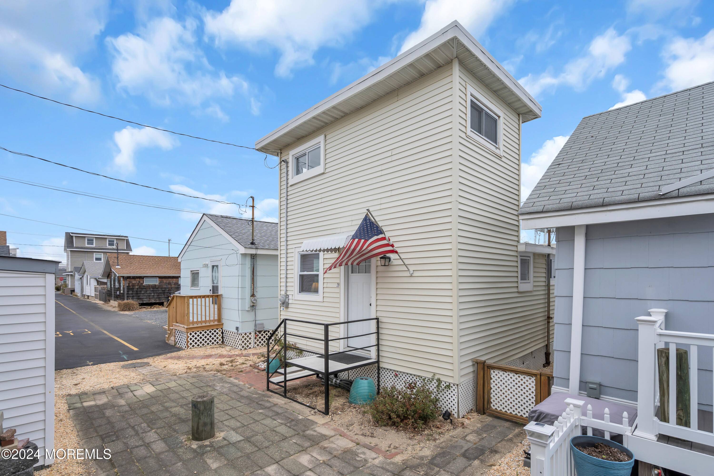 Seaside Park, NJ 08752,29 Shore Villa Road