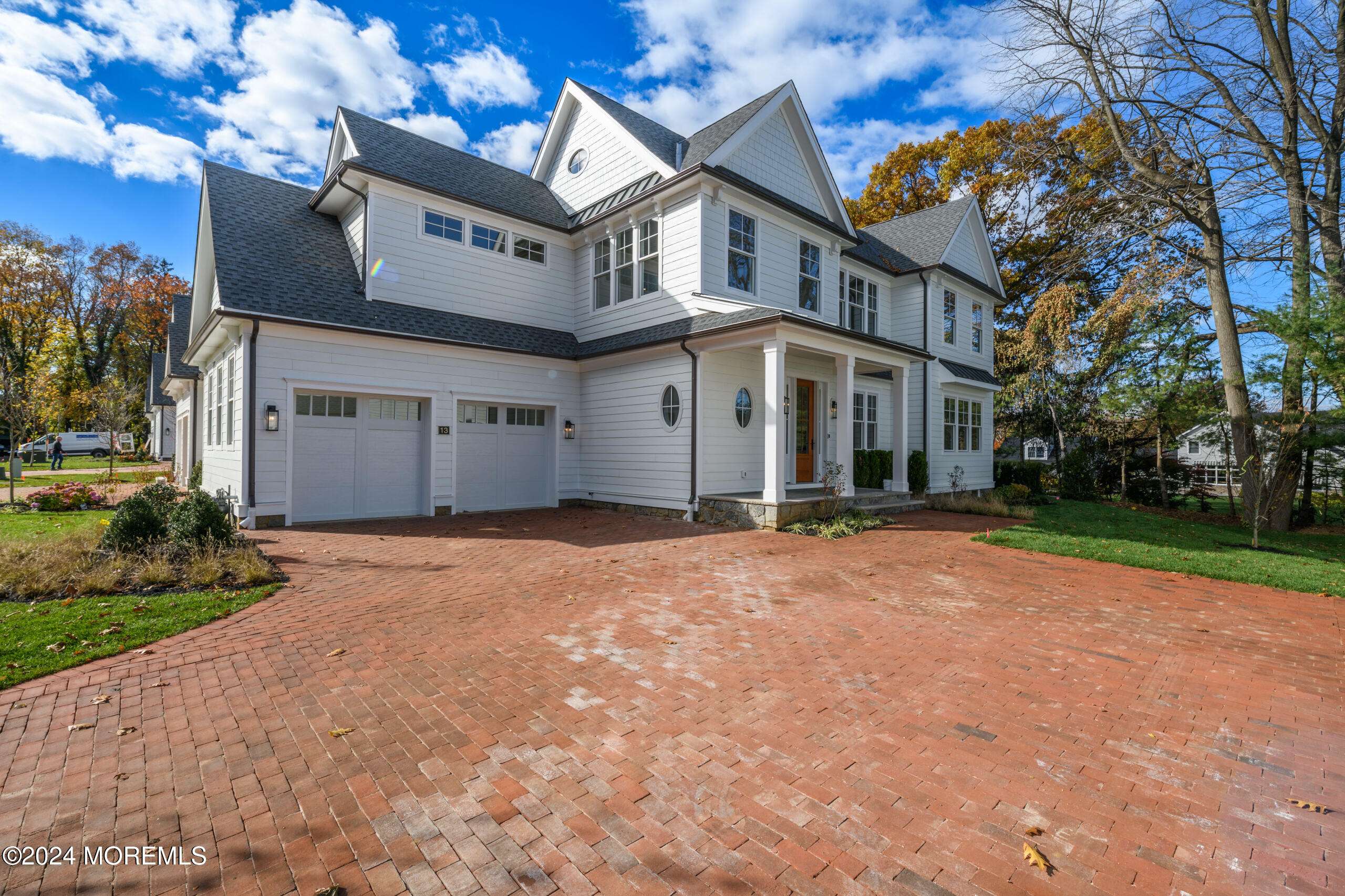 Rumson, NJ 07760,24 Bingham Court