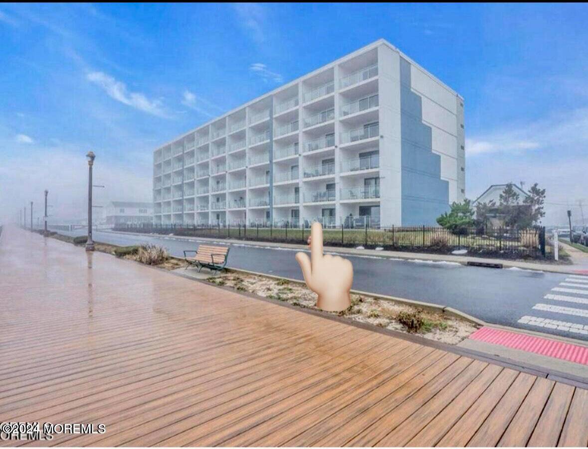 Long Branch, NJ 07740,510 Ocean Avenue #2