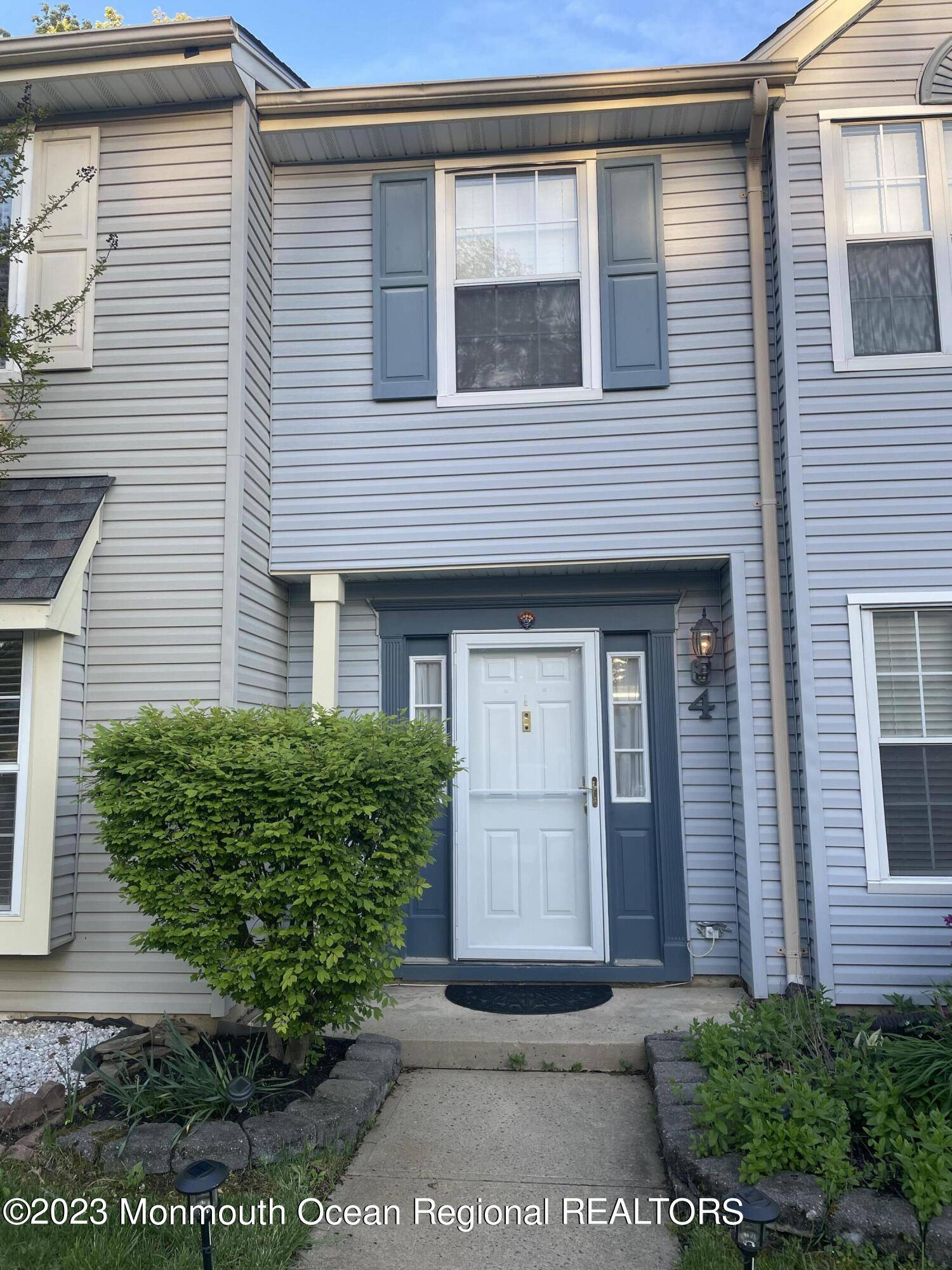 Freehold, NJ 07728,56 Kensington Court #4