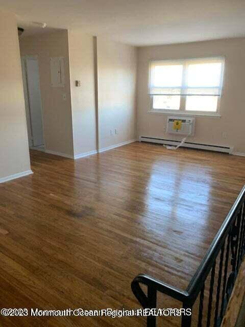 Jamesburg, NJ 08831,175 Buckelew Avenue #BLDG 3 - Apt 11