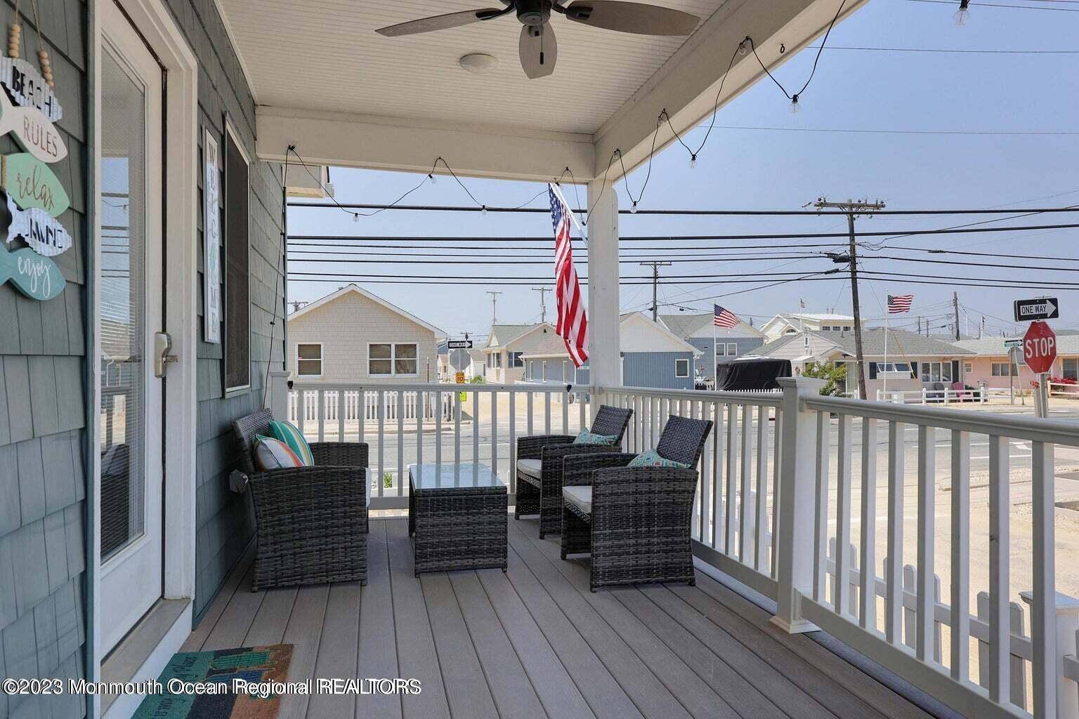 Lavallette, NJ 08735,39 E Penguin Way