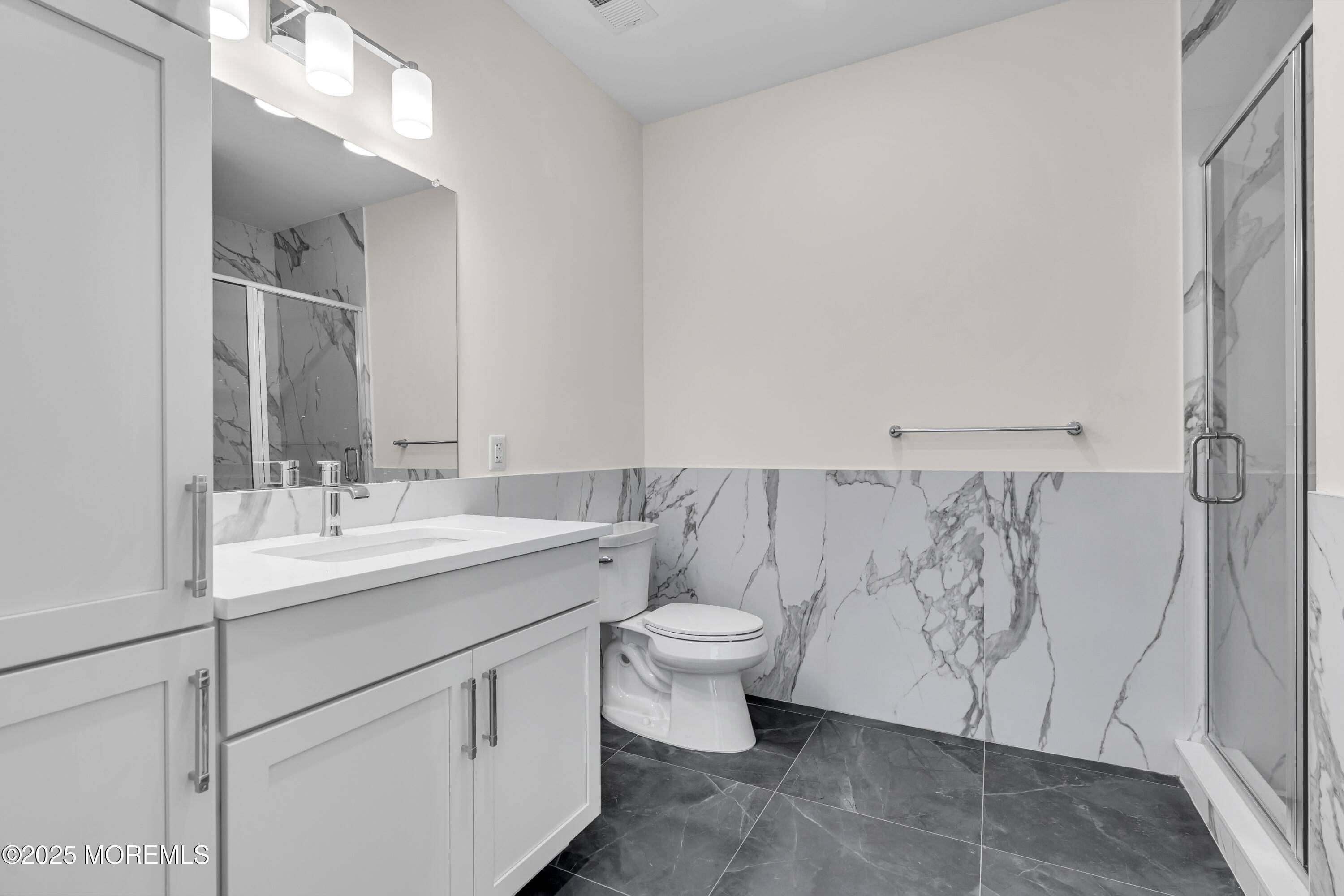 Keansburg, NJ 07734,19 Carr Avenue #321