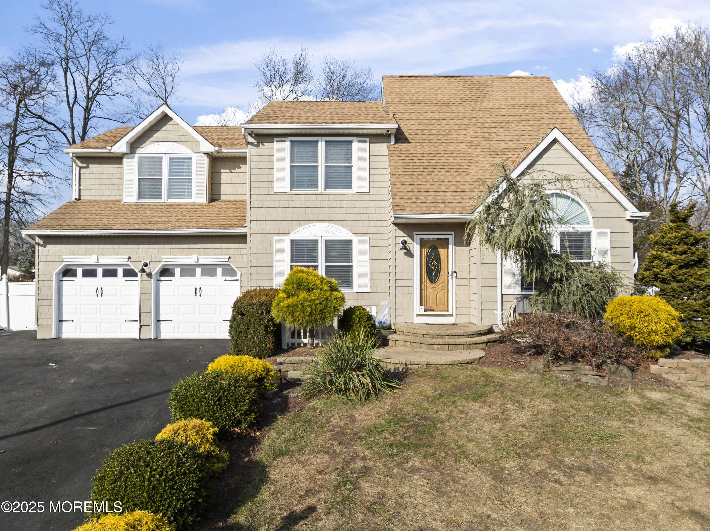 Howell, NJ 07731,8 Shadow Ridge Court