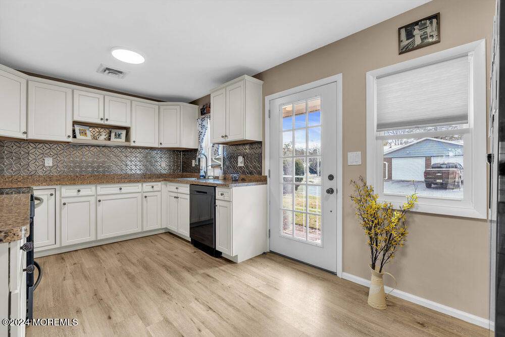 Lakewood, NJ 08701,411 Portsmouth Drive #1001