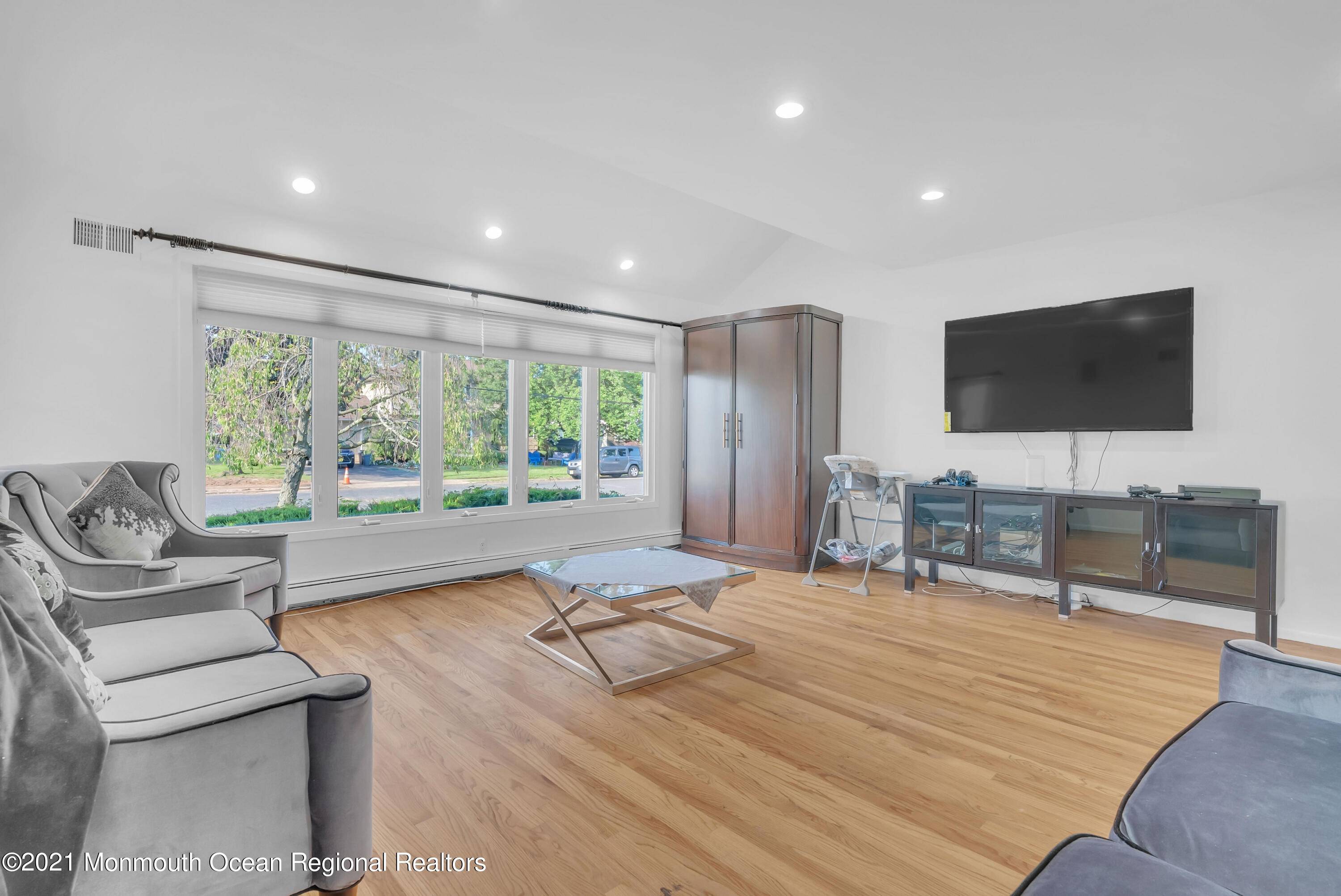 Long Branch, NJ 07740,45 Roslyn Court
