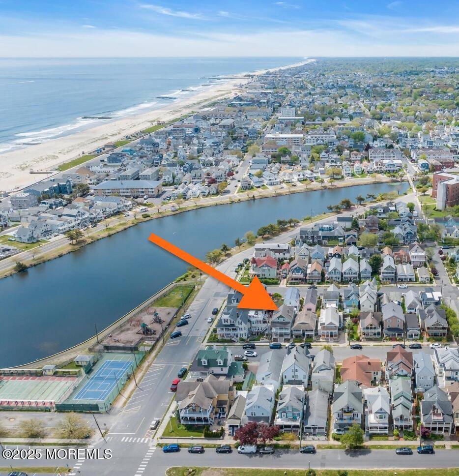 Ocean Grove, NJ 07756,48 Cookman Avenue #3