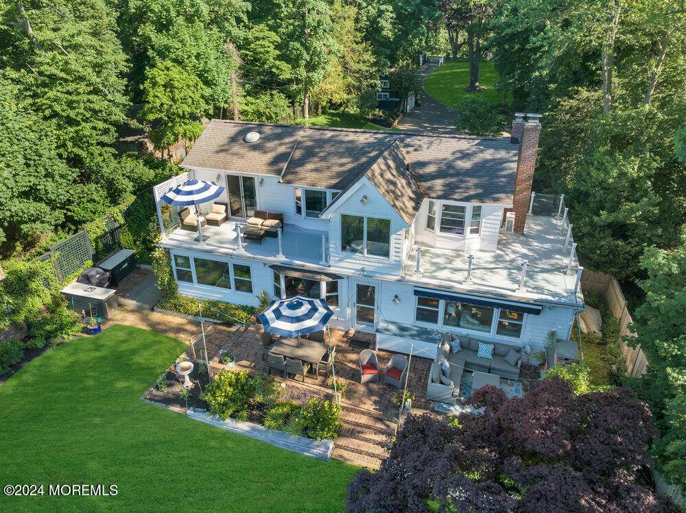 Rumson, NJ 07760,920 Navesink River Road