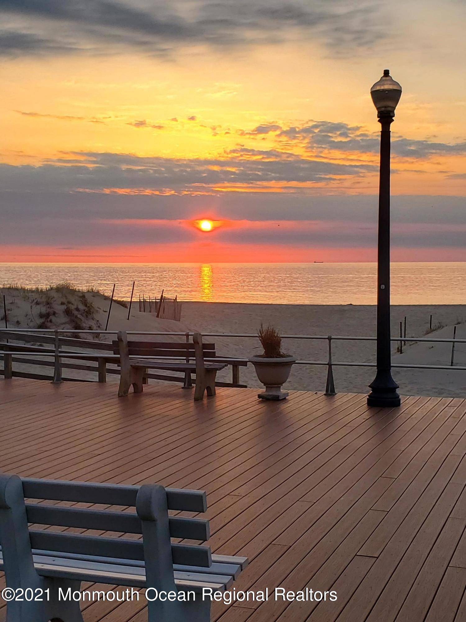 Ocean Grove, NJ 07756,5 Ocean Avenue #1