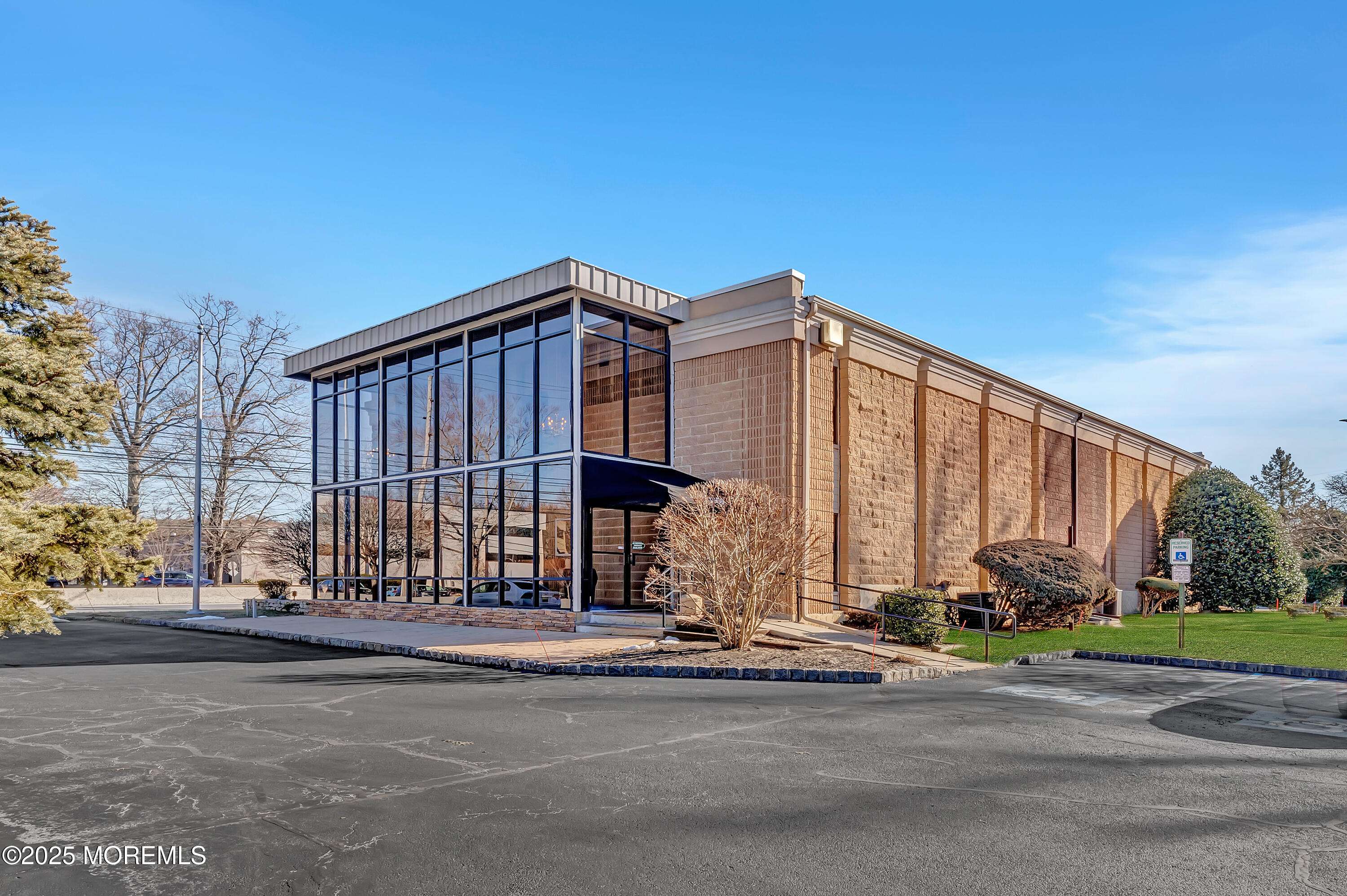 Middletown, NJ 07748,1650 State Route 35 #6