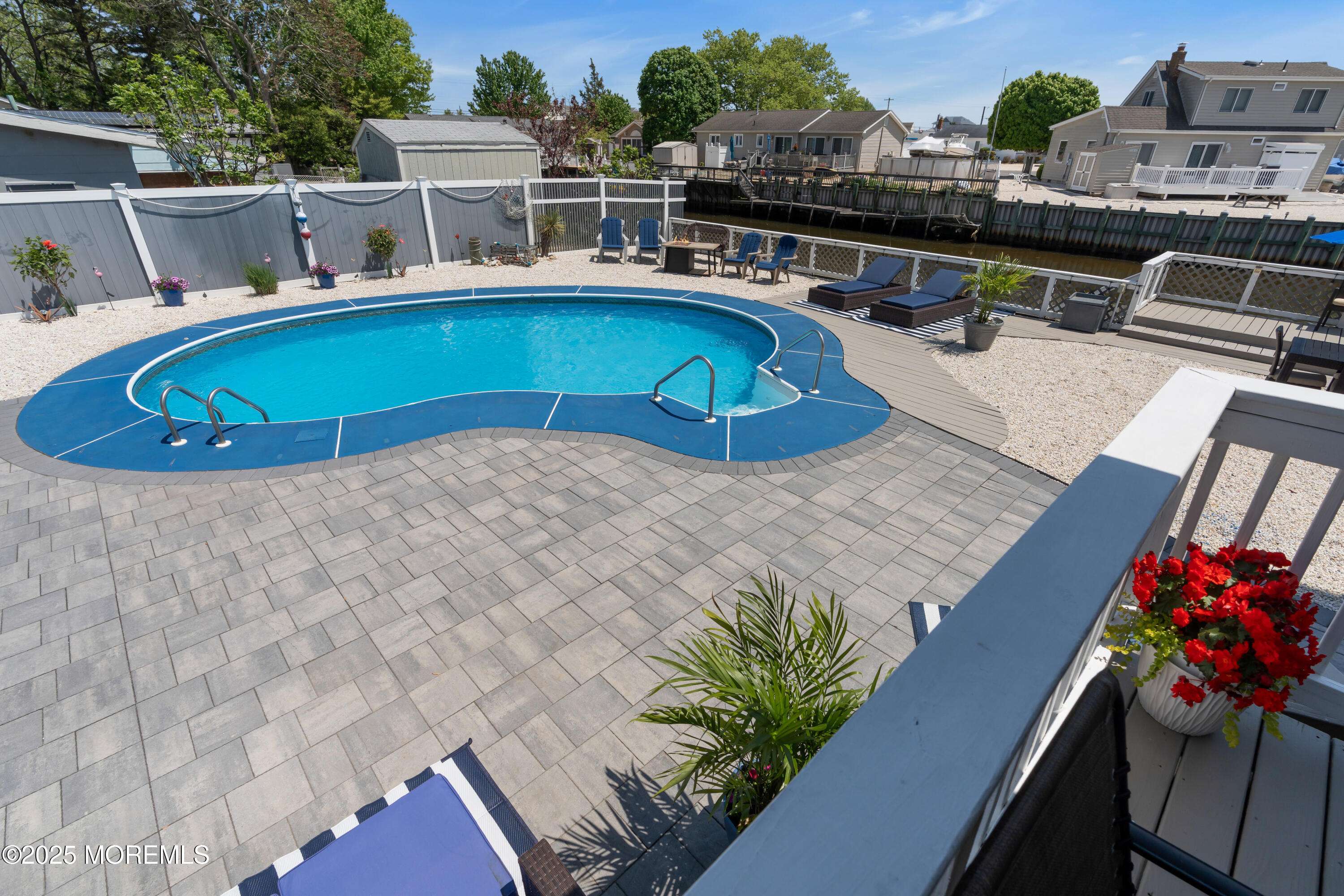 Manahawkin, NJ 08050,23 Charles Boulevard