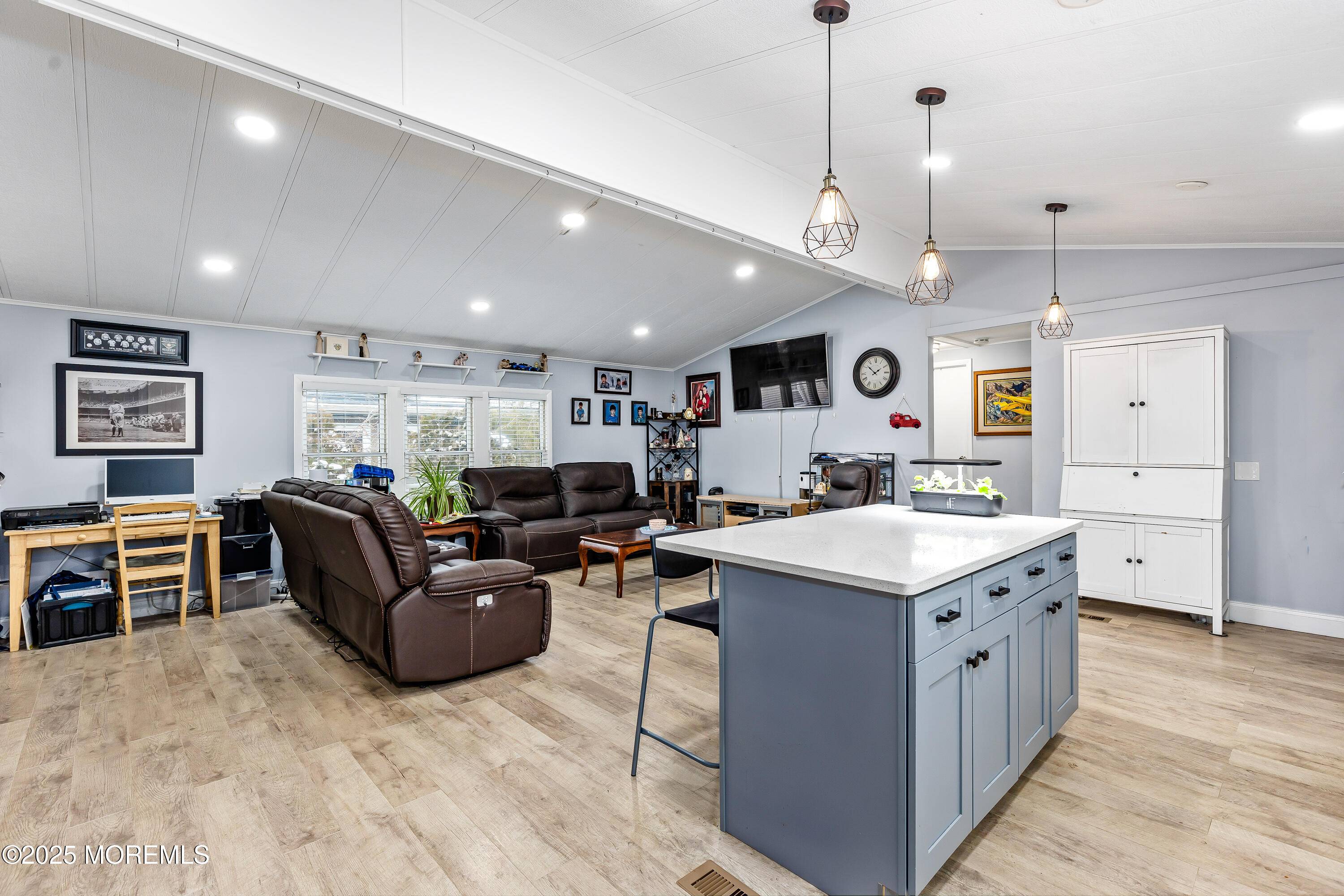 Manalapan, NJ 07726,11 Short Oaks Court