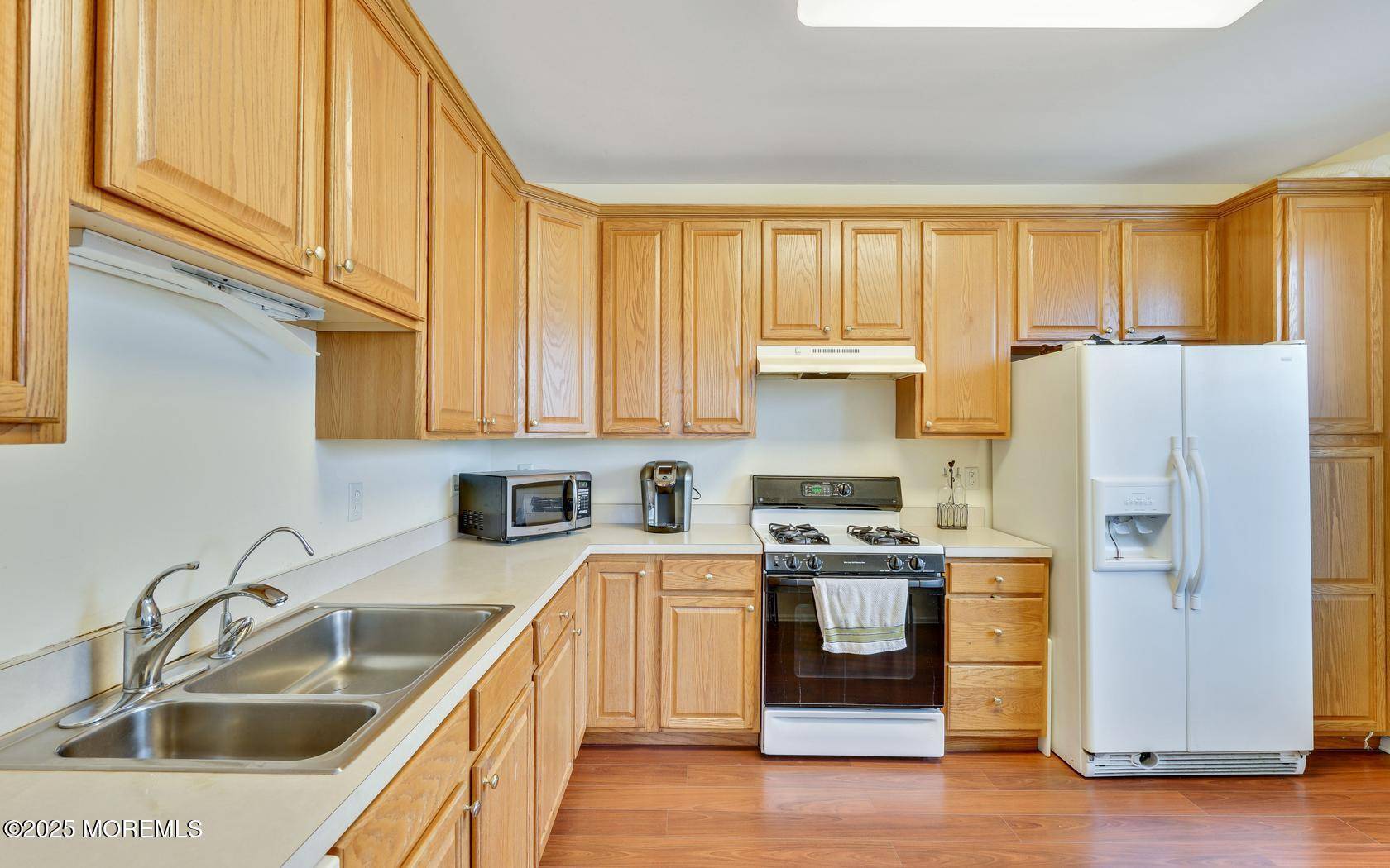 Manalapan, NJ 07726,311 St Andrews Place
