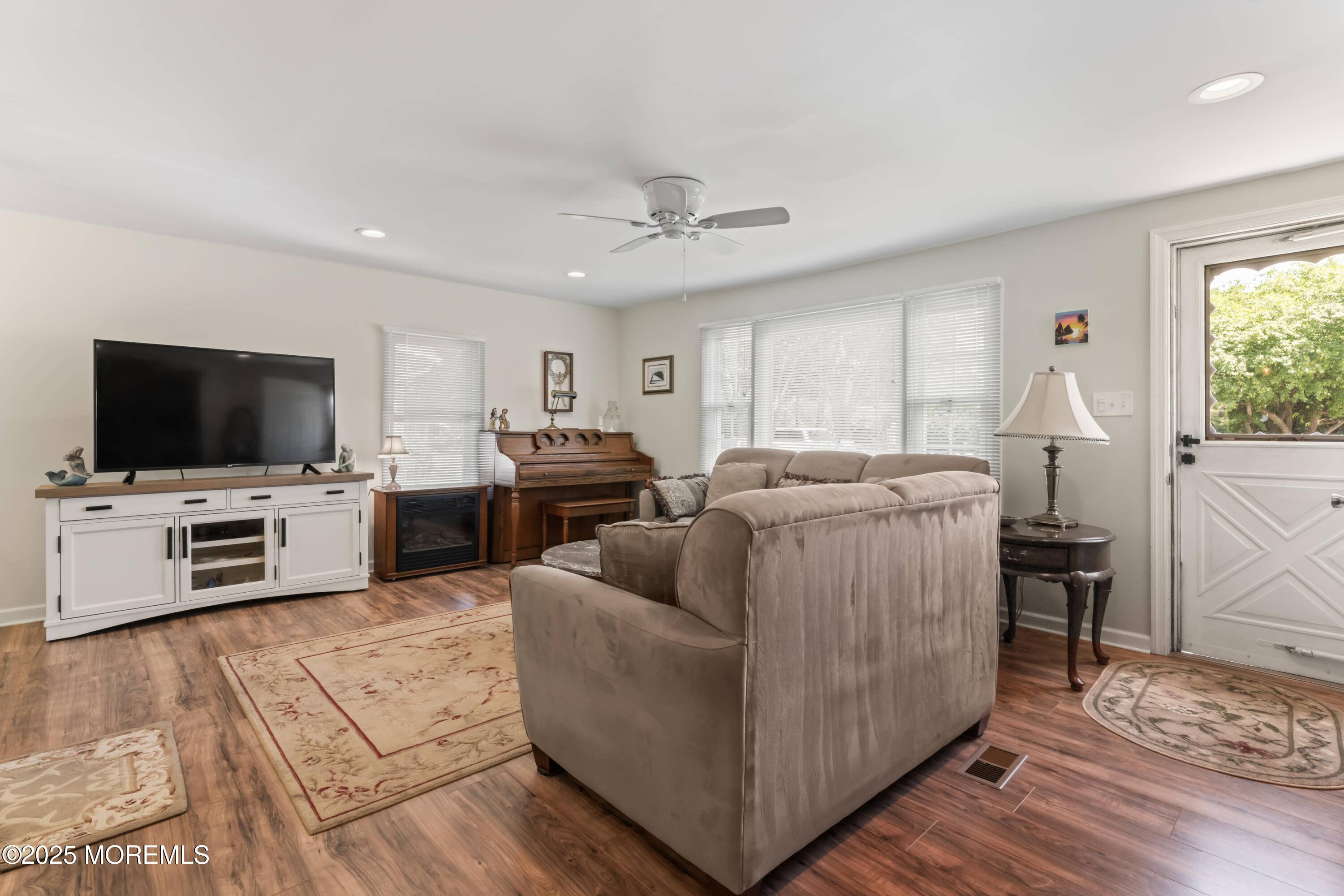 Jackson, NJ 08527,14 Douglas Drive