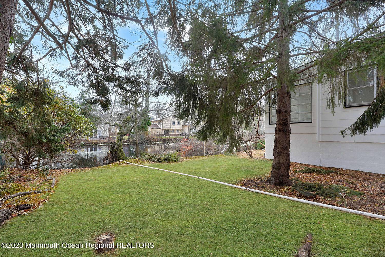 Oakhurst, NJ 07755,432 Redmond Avenue