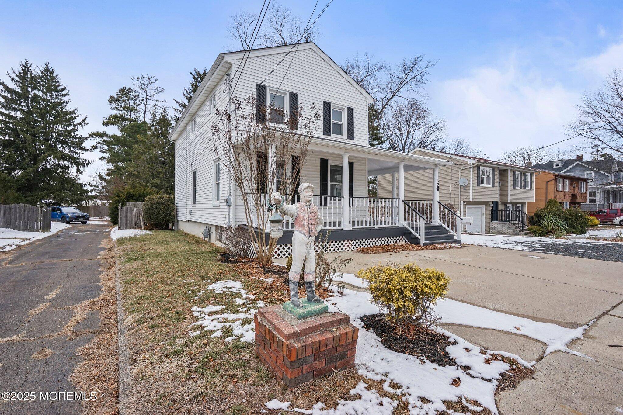 Matawan, NJ 07747,328 Main Street