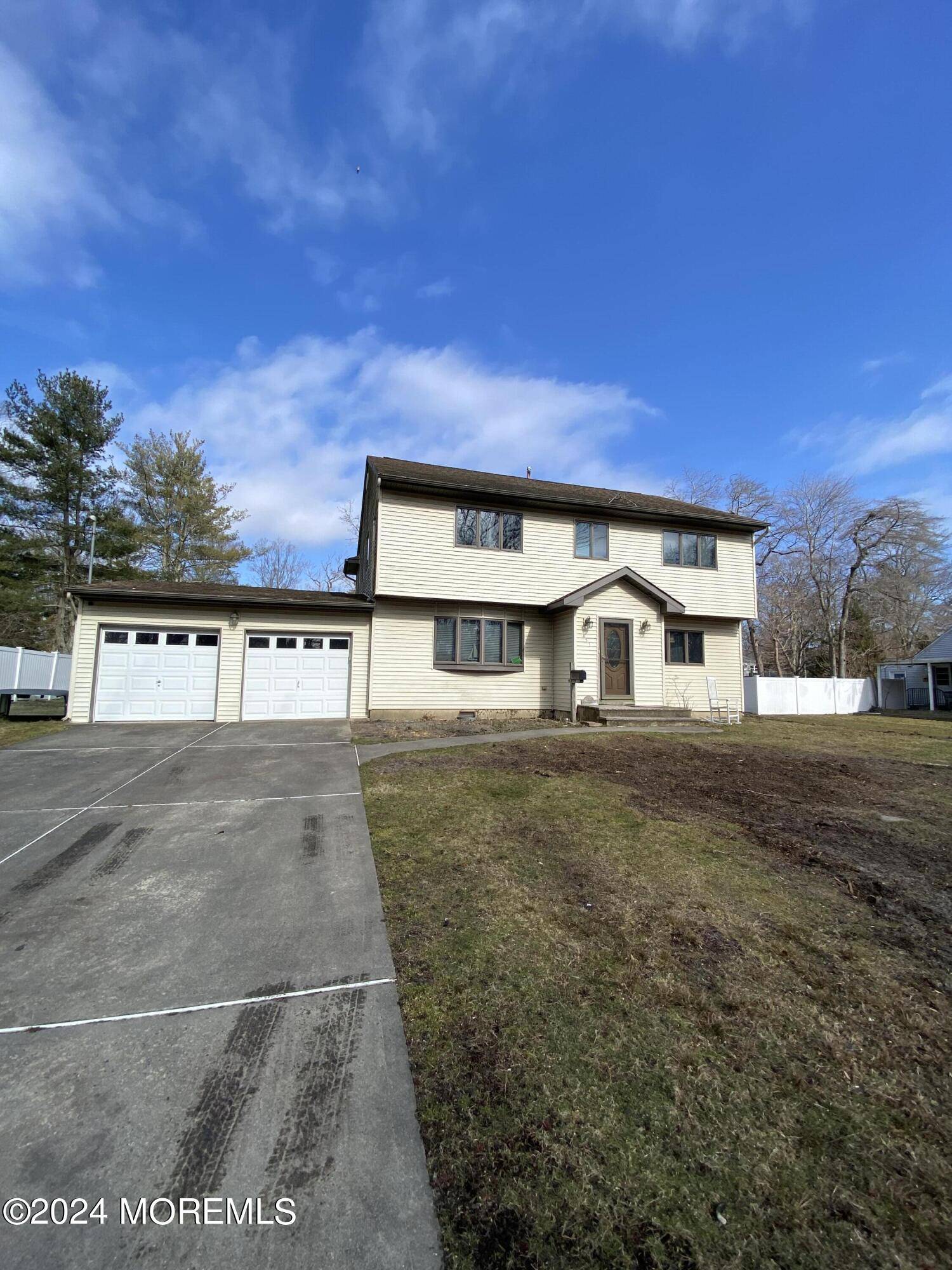 Oakhurst, NJ 07755,451 Brookside Avenue