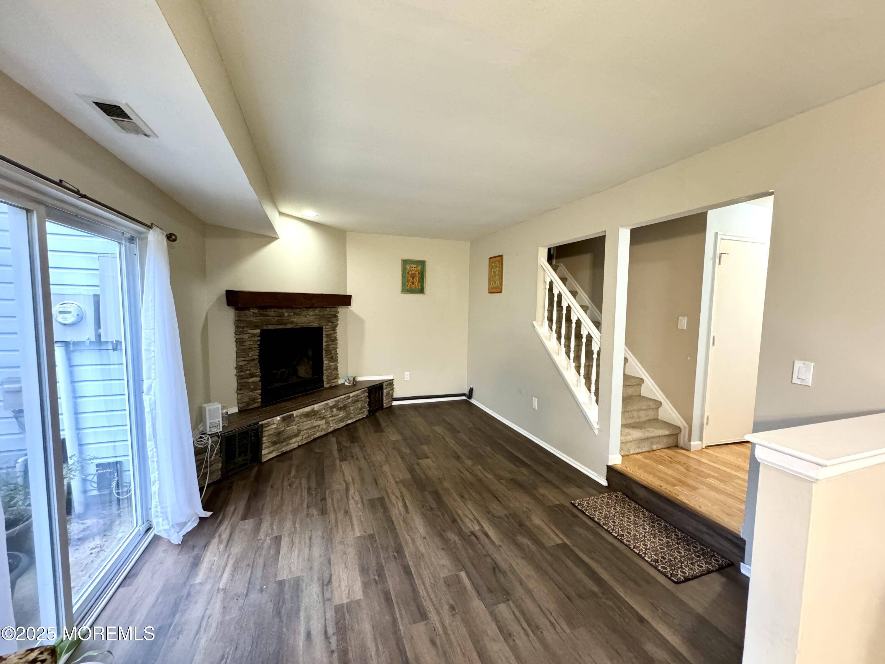 Franklin Park, NJ 08823,278 Hazlitt Way