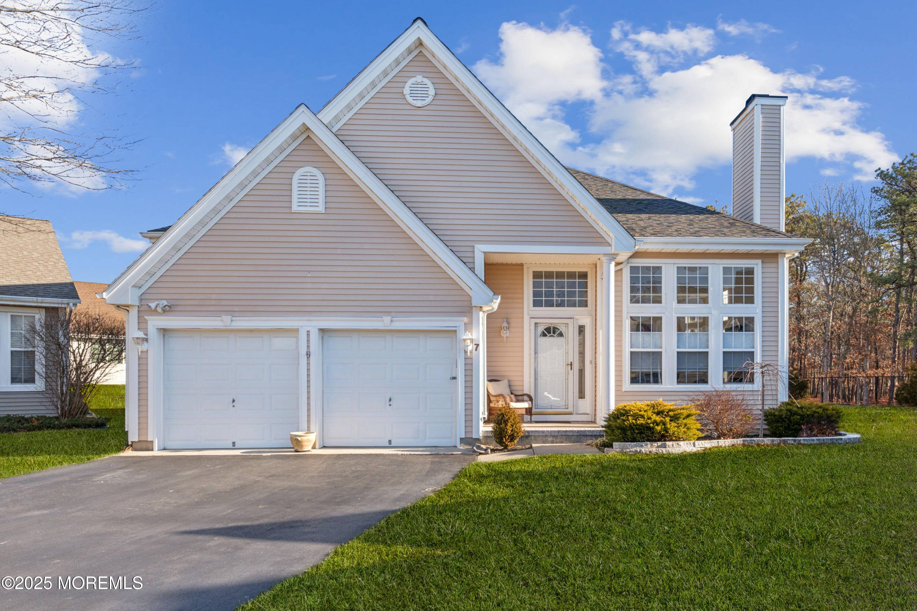 Barnegat, NJ 08005,7 Brookview Court