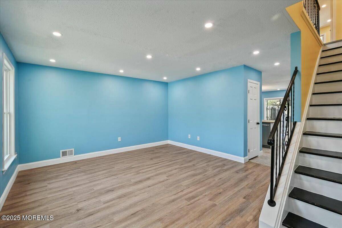 Lakewood, NJ 08701,1333 Paris Court