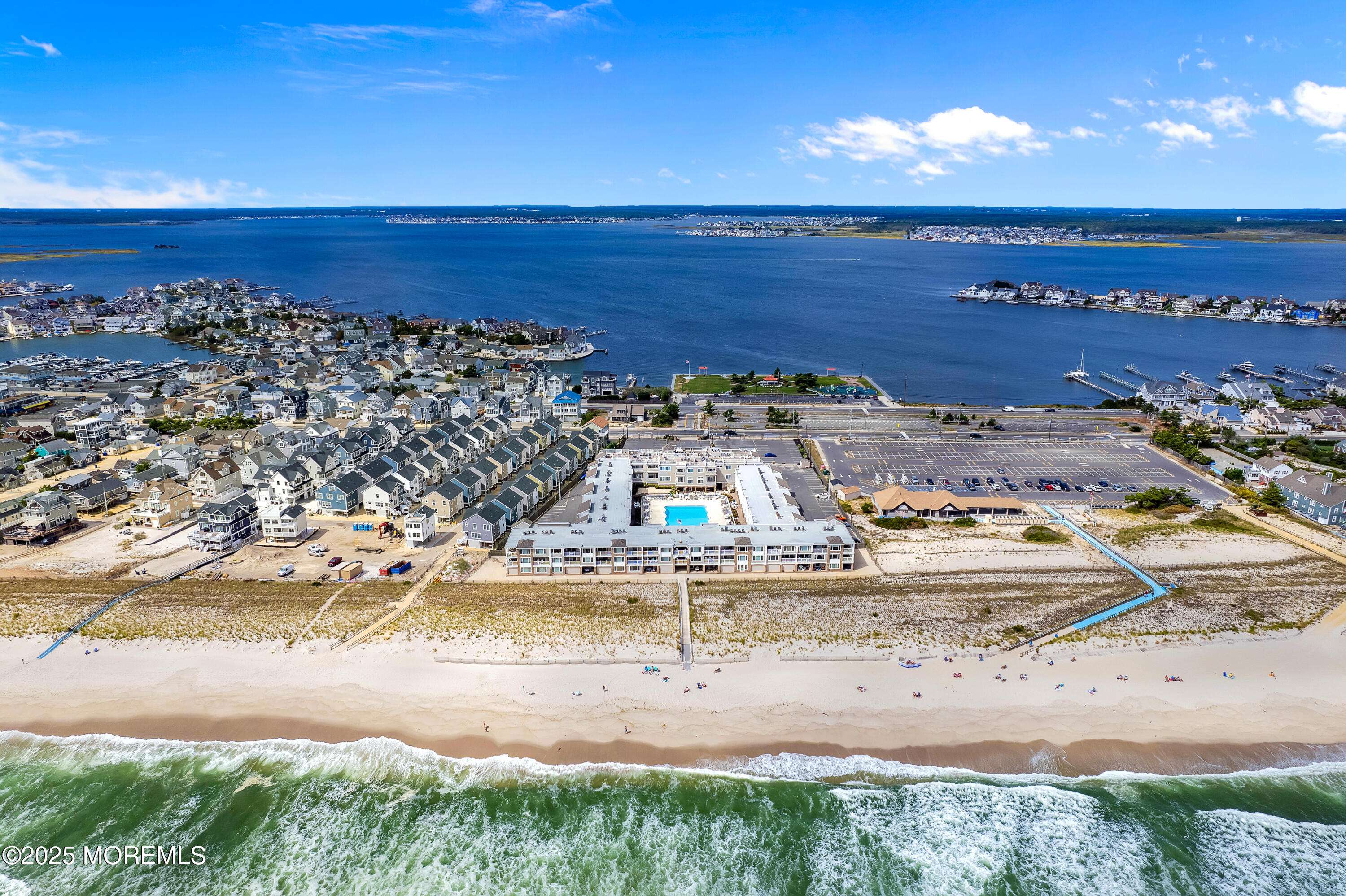 Mantoloking, NJ 08738,438 N Route 35 #1305