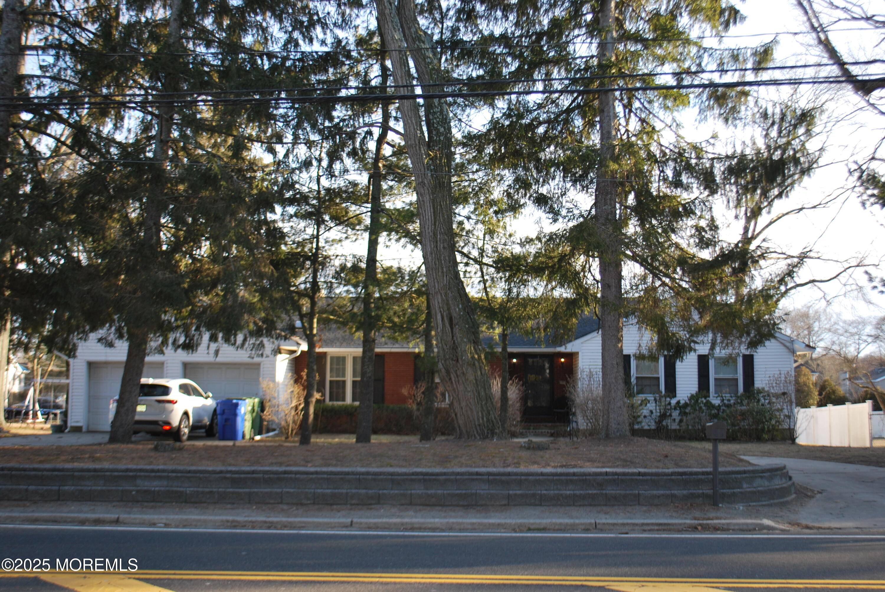 Eatontown, NJ 07724,550 Wall Street