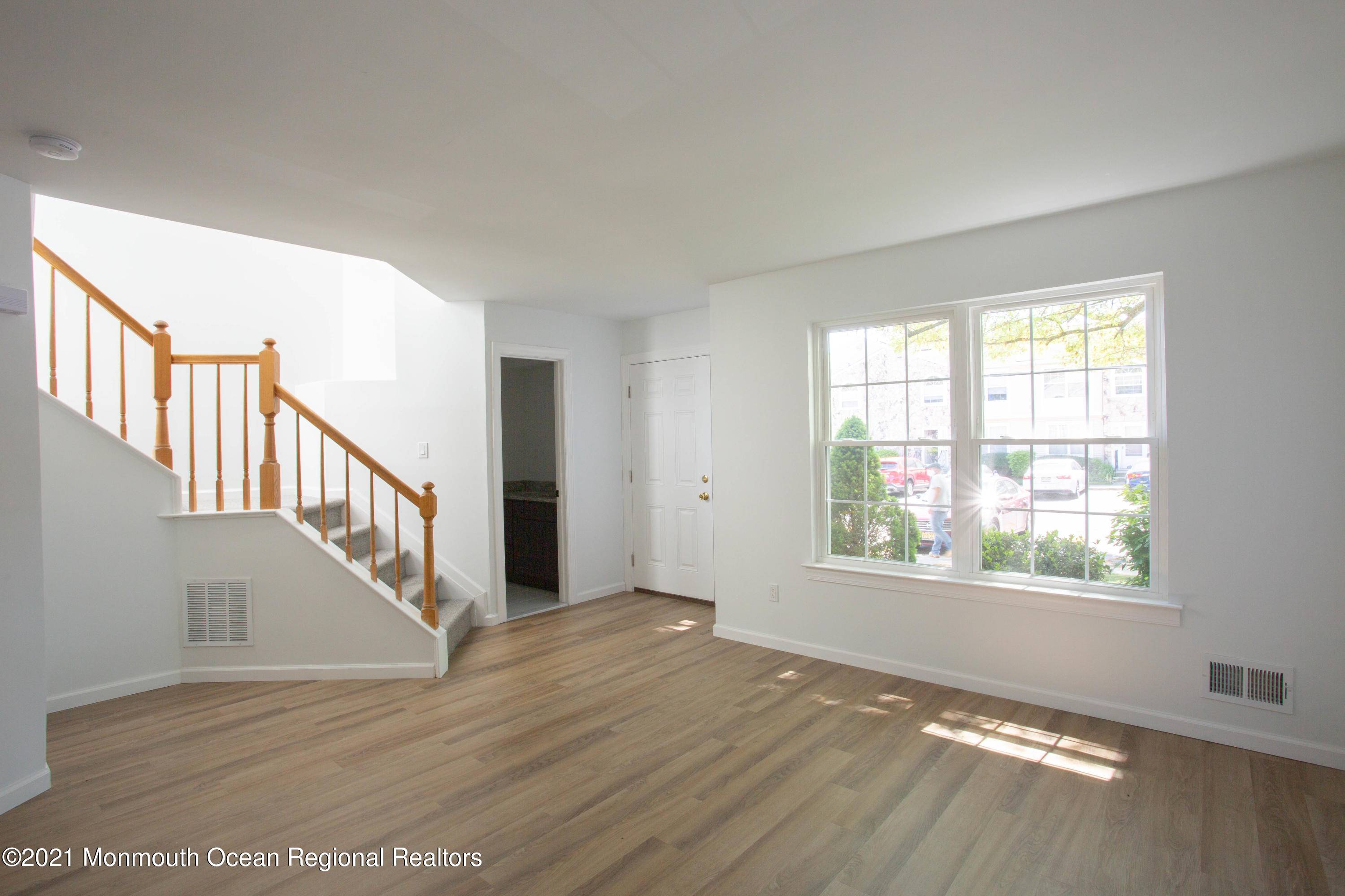 Tinton Falls, NJ 07753,21 Karen Drive