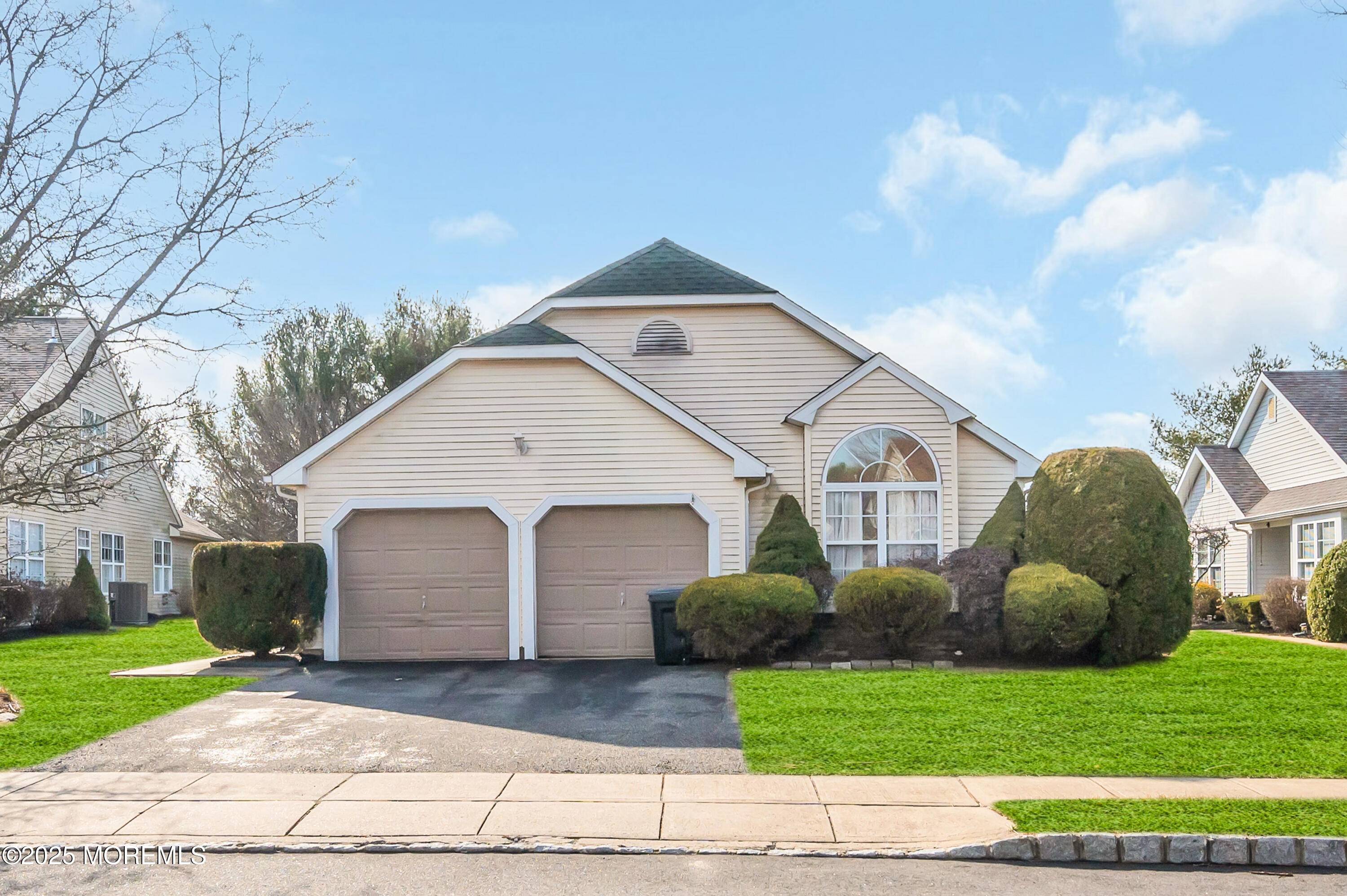 Toms River, NJ 08755,2674 Meadow Lake Drive