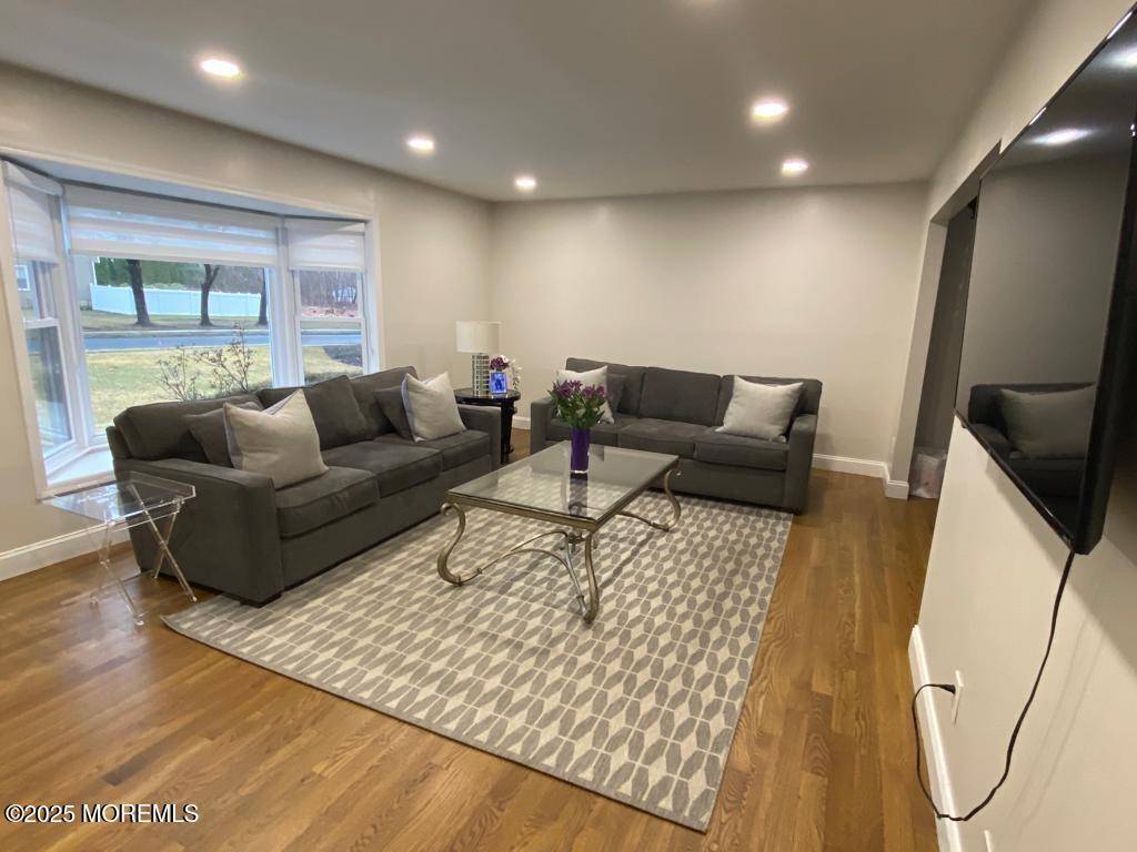 Eatontown, NJ 07724,29 Mindy Lane