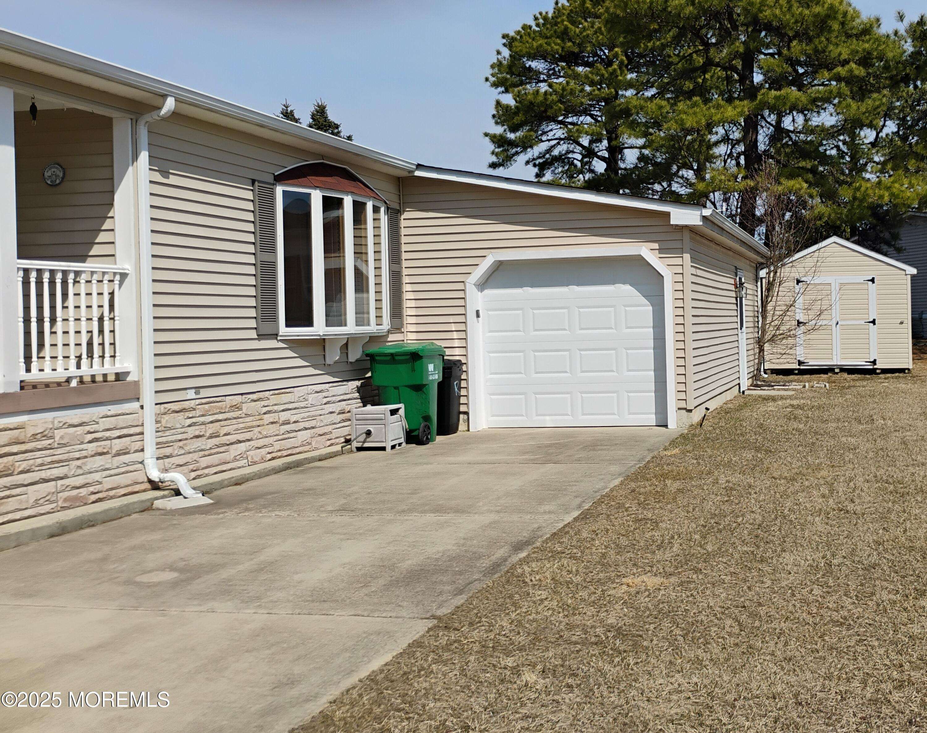 Whiting, NJ 08759,712 Evergreen Court