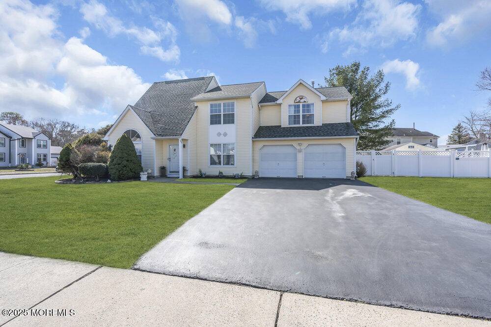 Howell, NJ 07731,1 Silverbrooke Circle