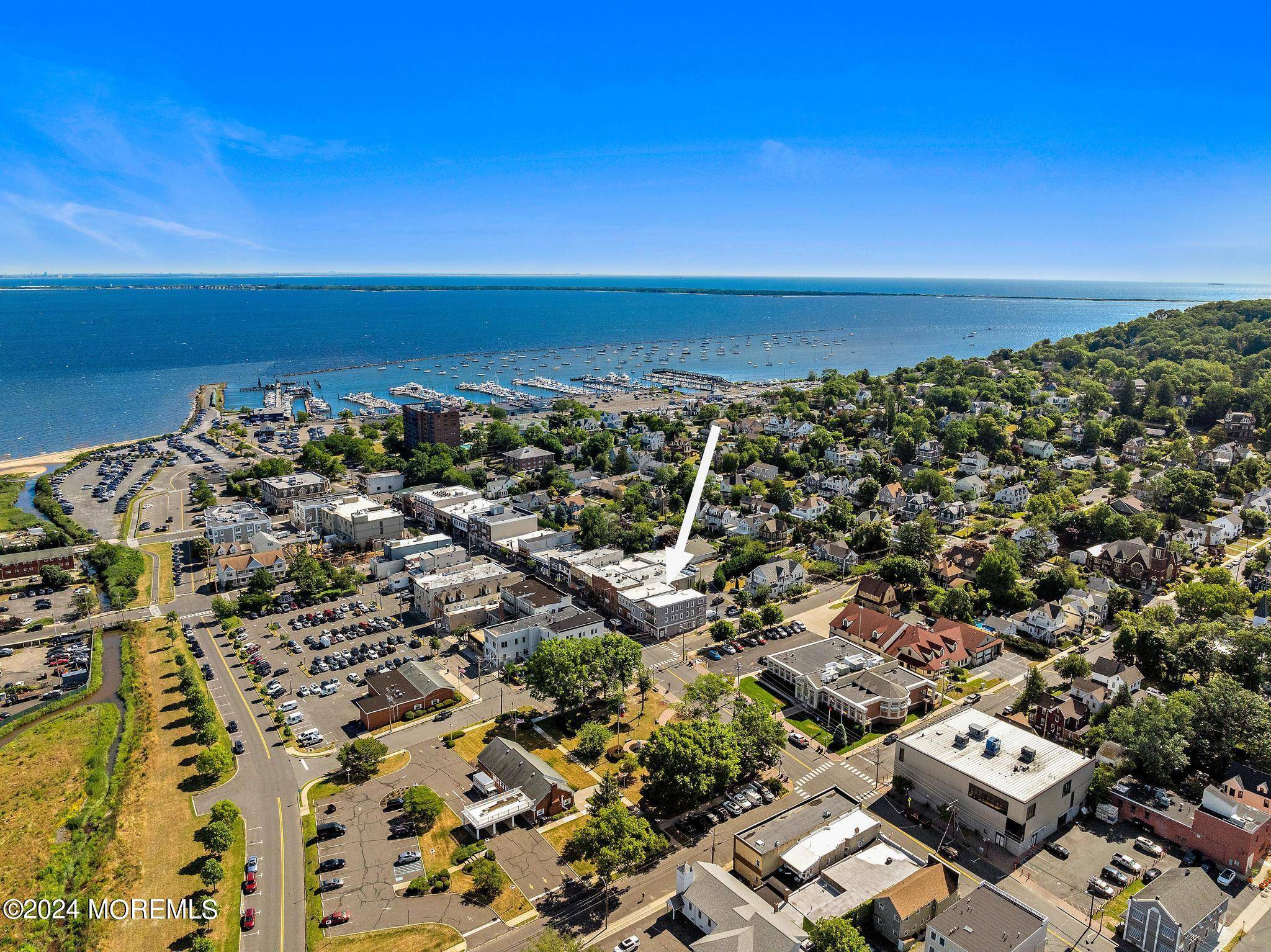 Atlantic Highlands, NJ 07716,98 1st Avenue