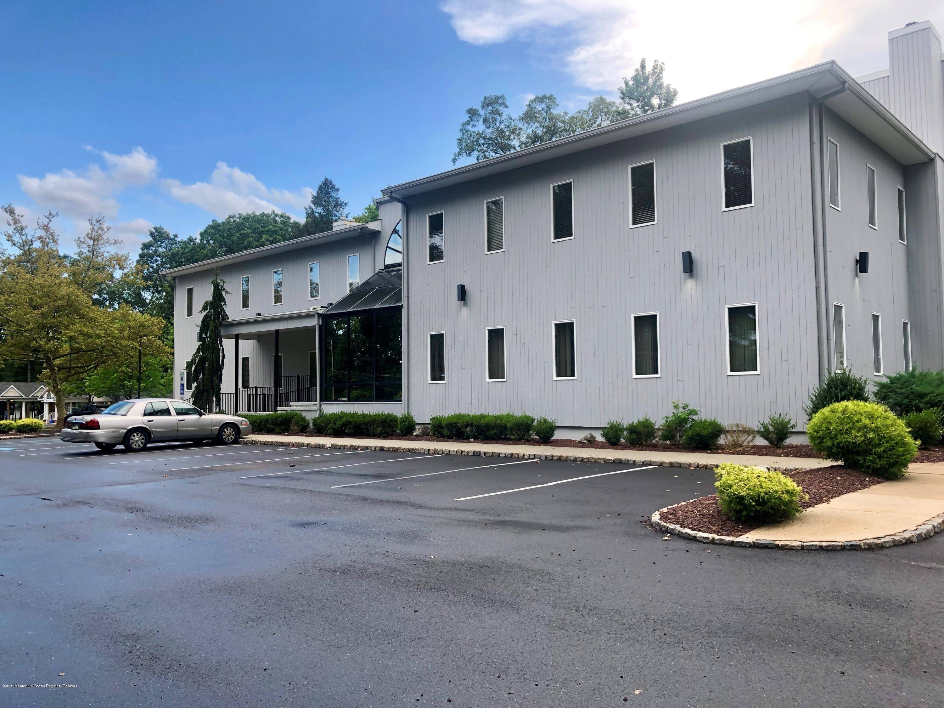 Manalapan, NJ 07726,193 Route 9 #2 A
