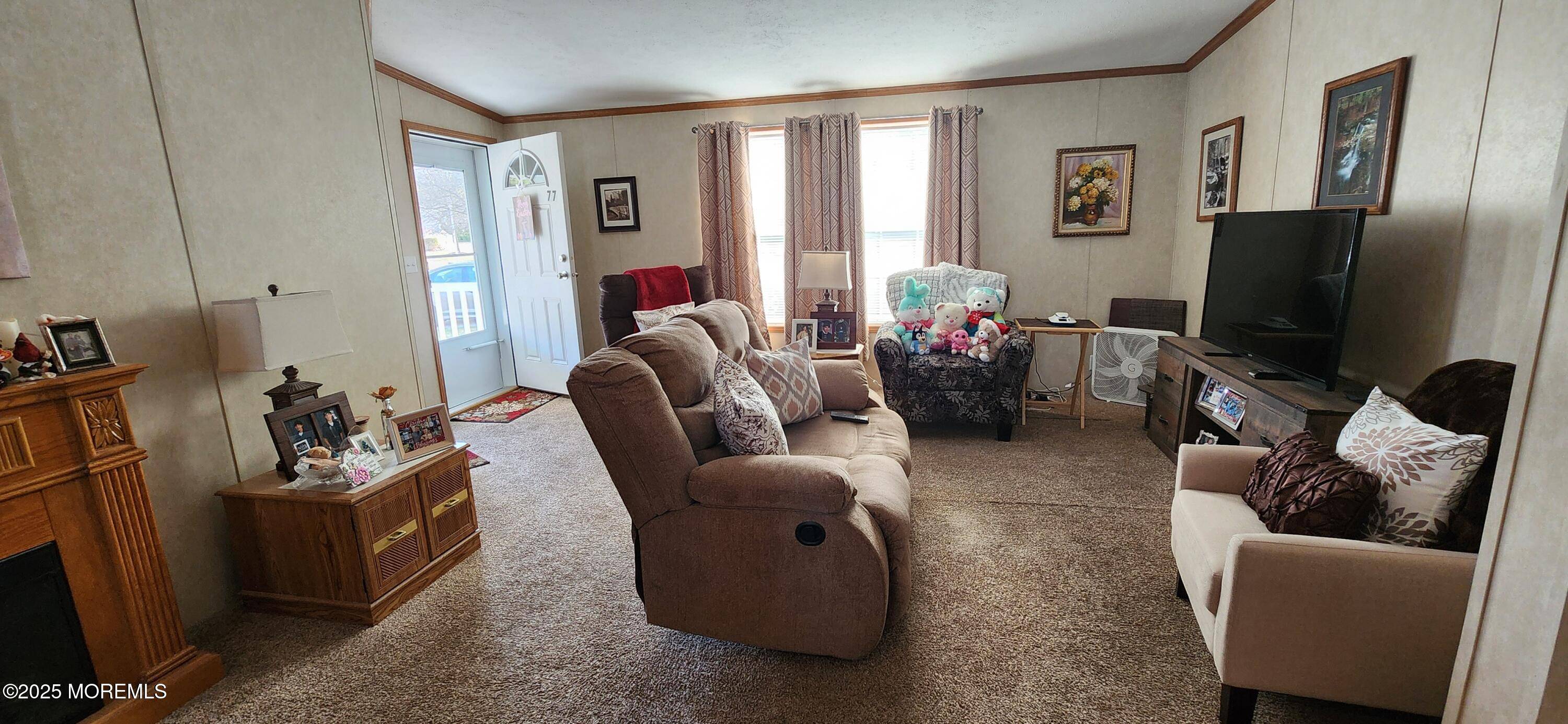 Whiting, NJ 08759,77 Pine Ridge Boulevard