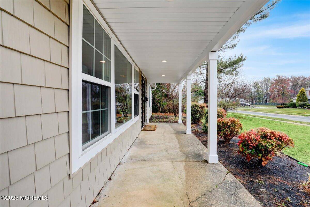 Aberdeen, NJ 07747,97 Irongate Lane