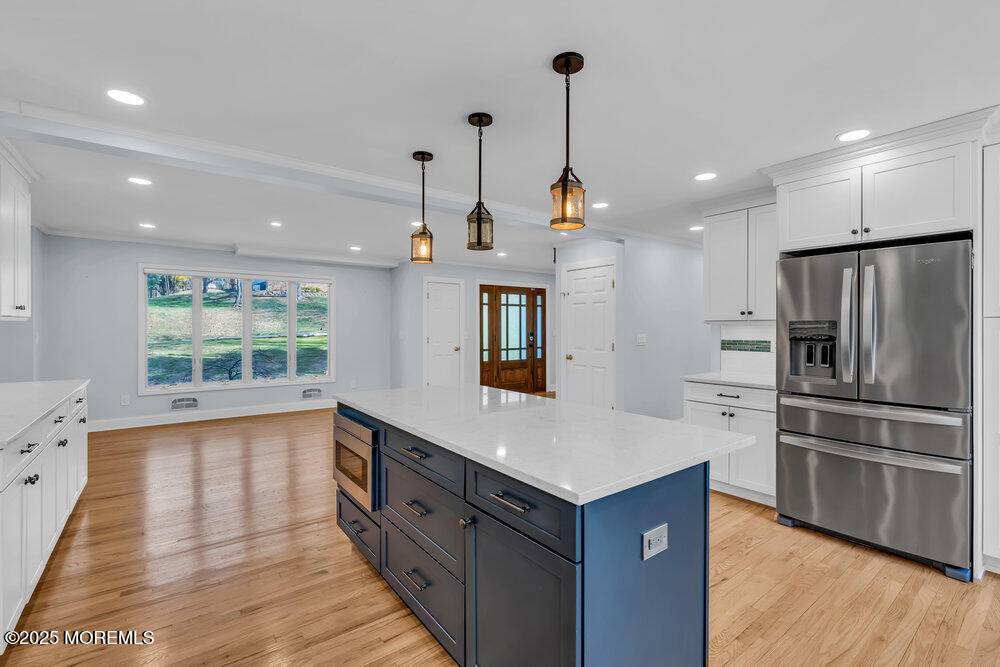 Holmdel, NJ 07733,9 Longview Drive
