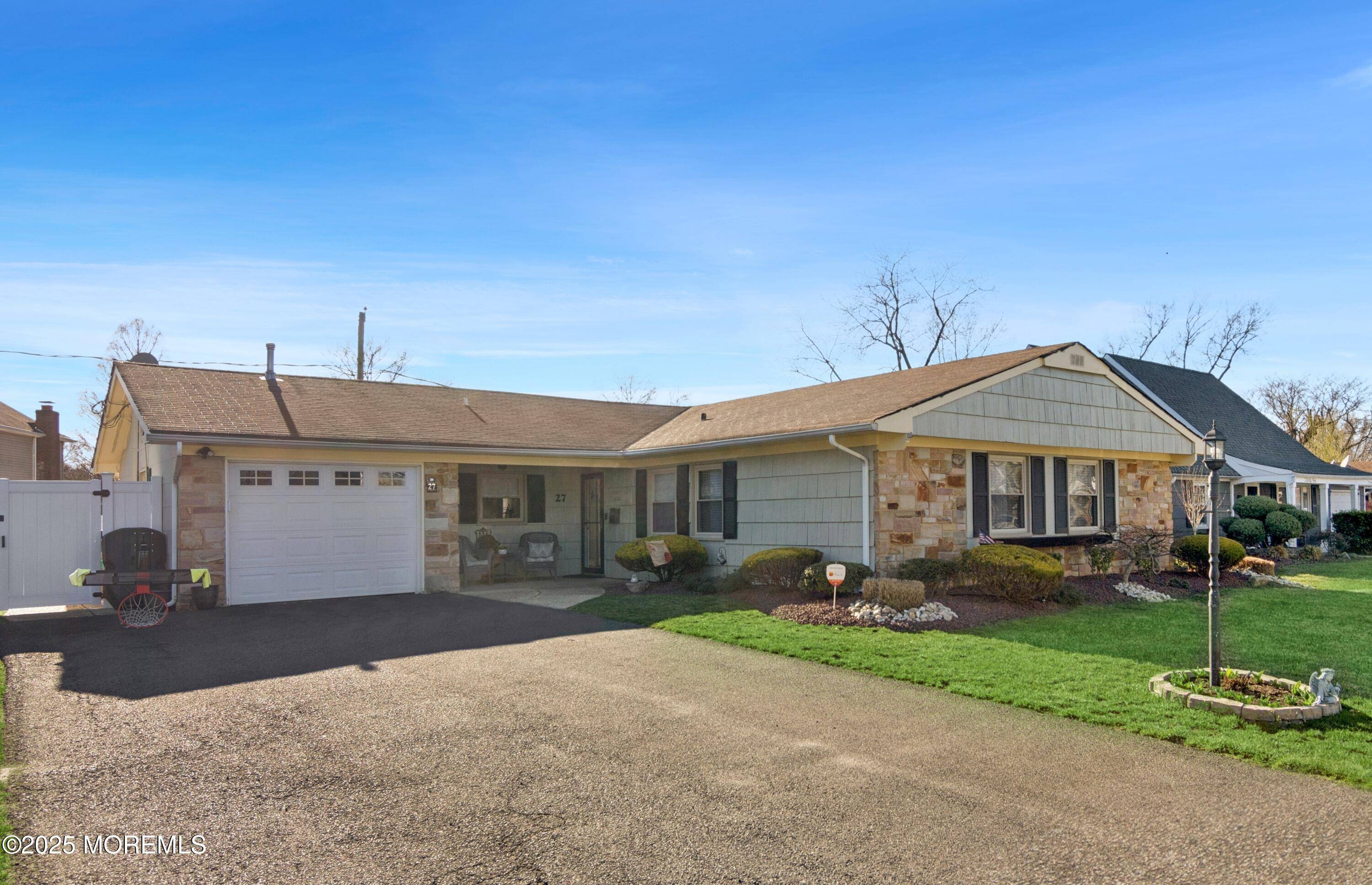 Aberdeen, NJ 07747,27 Drexel Lane