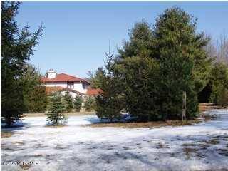 Manalapan, NJ 07726,134 Mccaffery Road