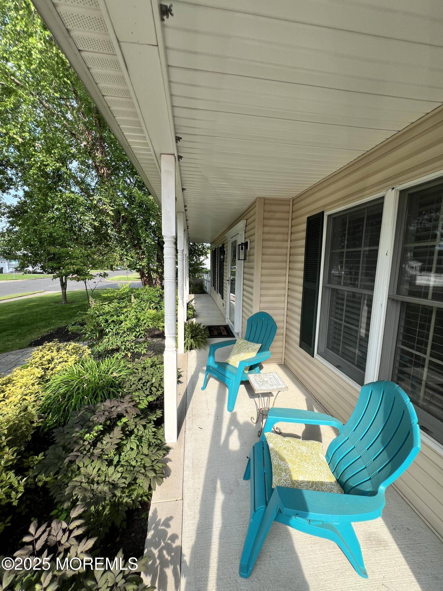 Oakhurst, NJ 07755,720 Talmadge Avenue