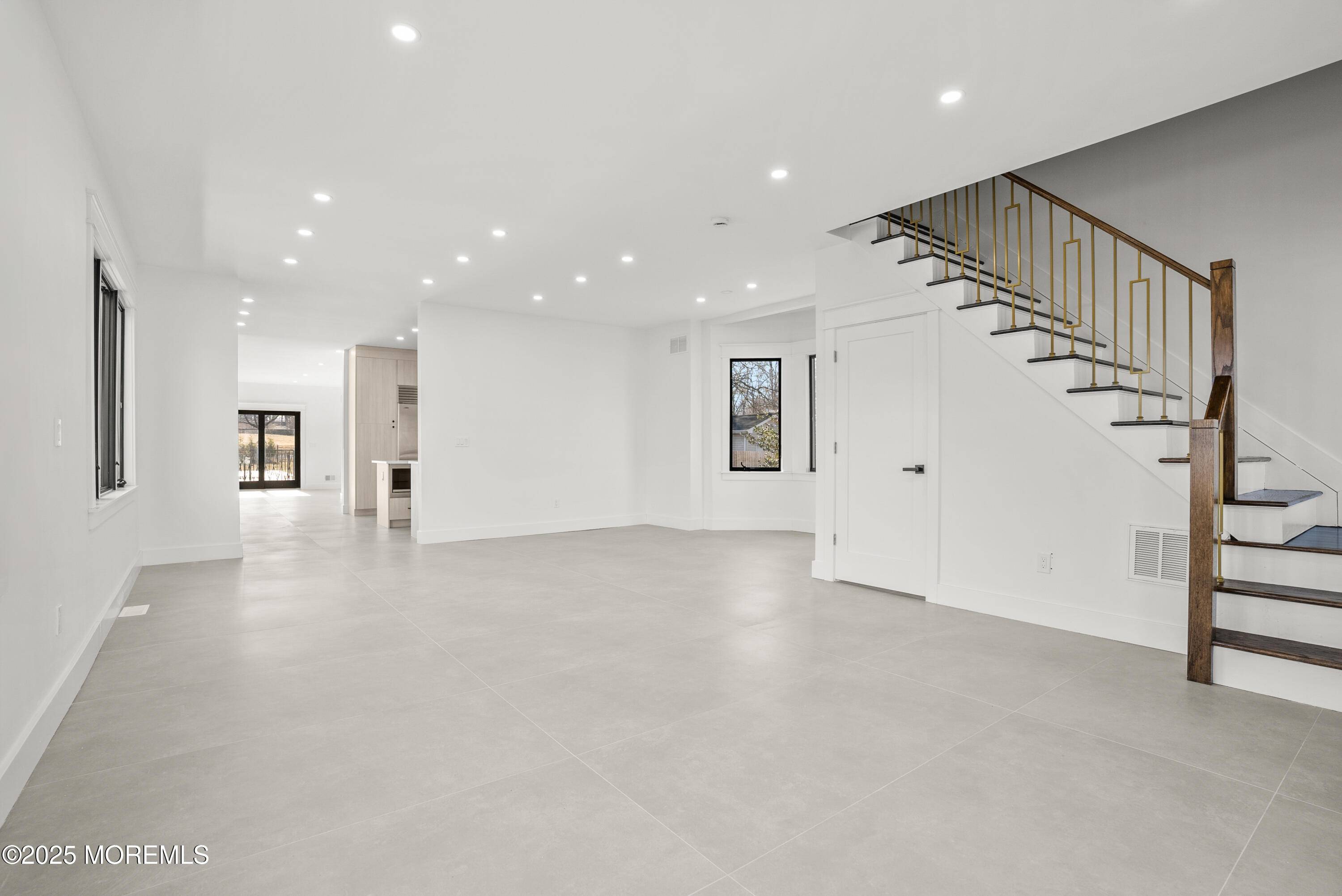 Oakhurst, NJ 07755,406 W Park Avenue