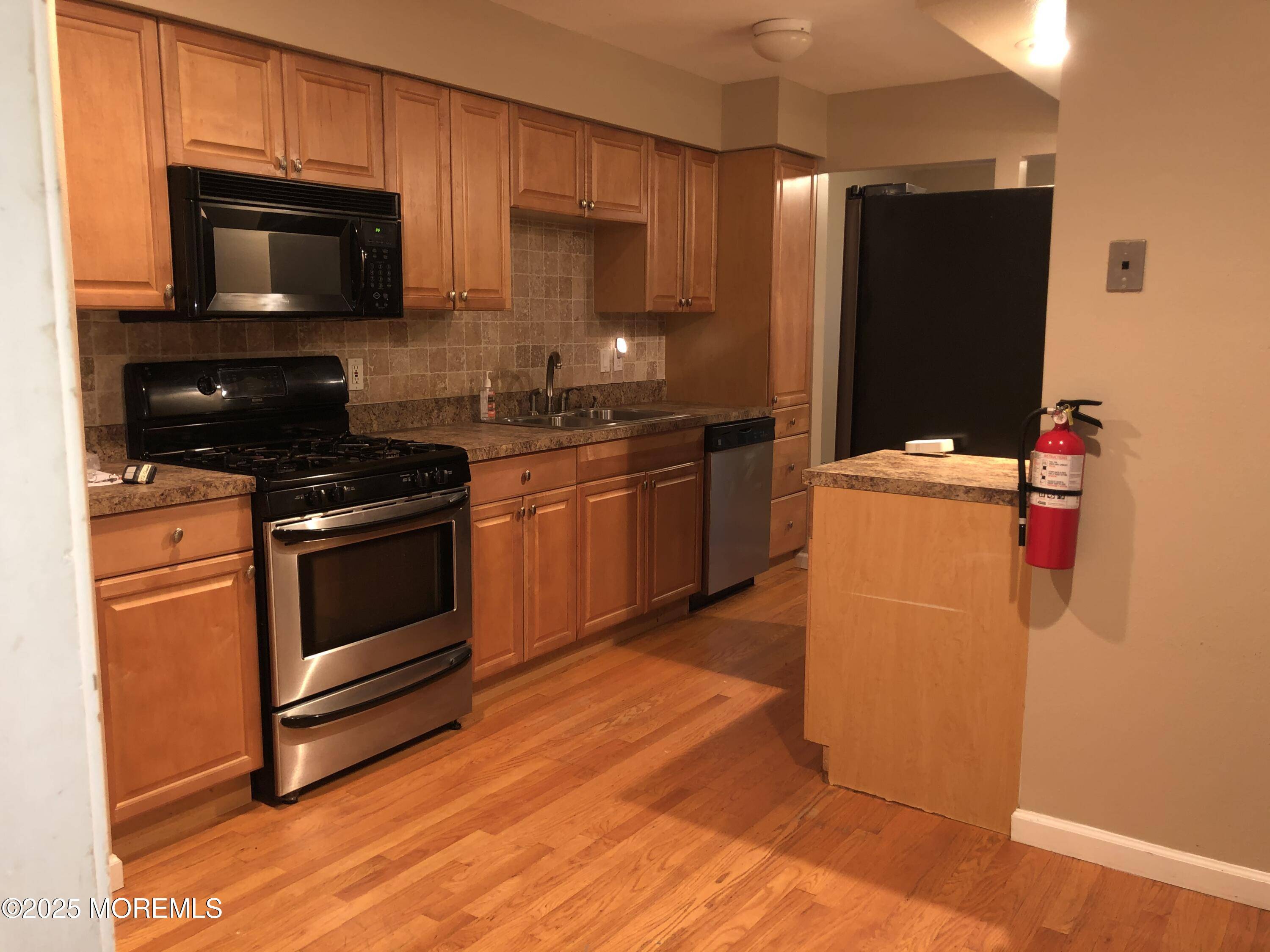 Manalapan, NJ 07726,152 Chestnut Way #15-2