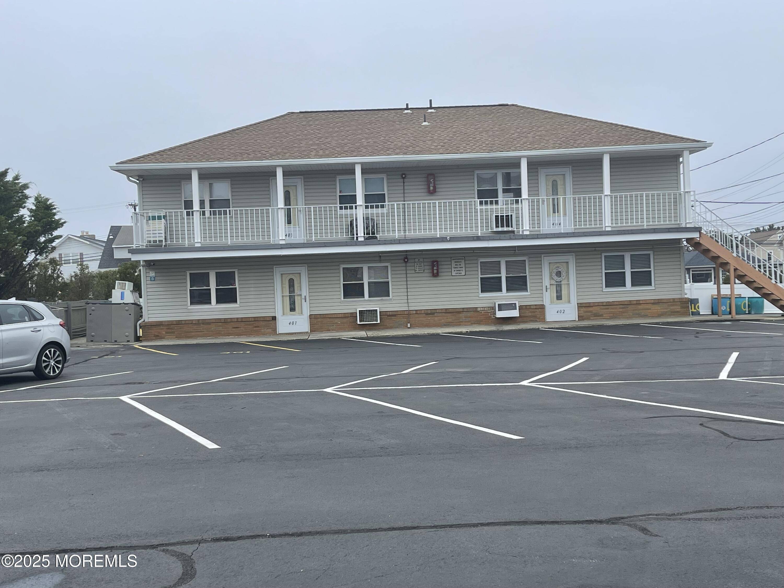 Seaside Park, NJ 08752,1709 N Ocean Avenue #403