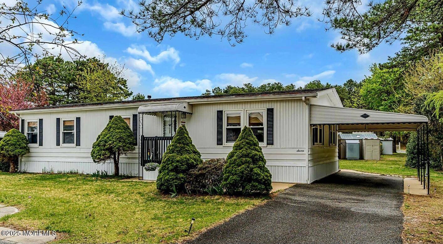 Whiting, NJ 08759,7 Tern Court