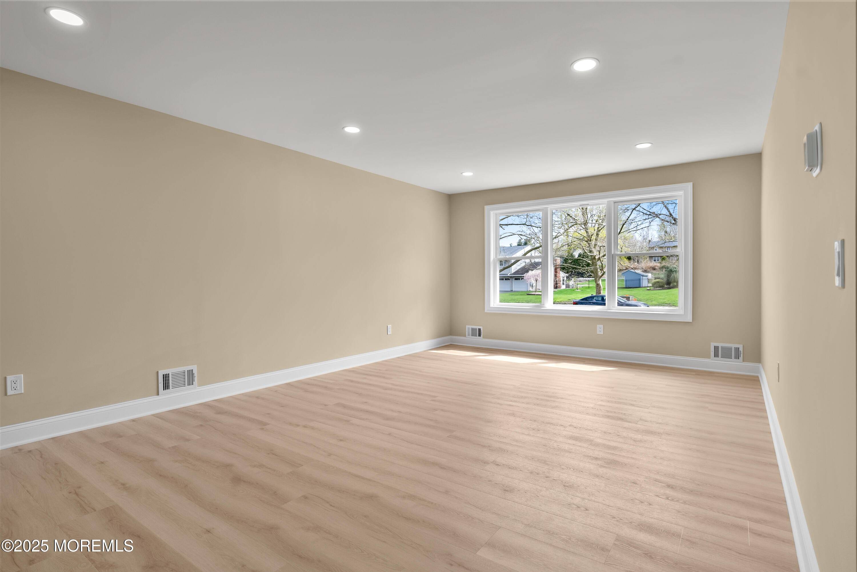 Manalapan, NJ 07726,18 Hearthstone Drive