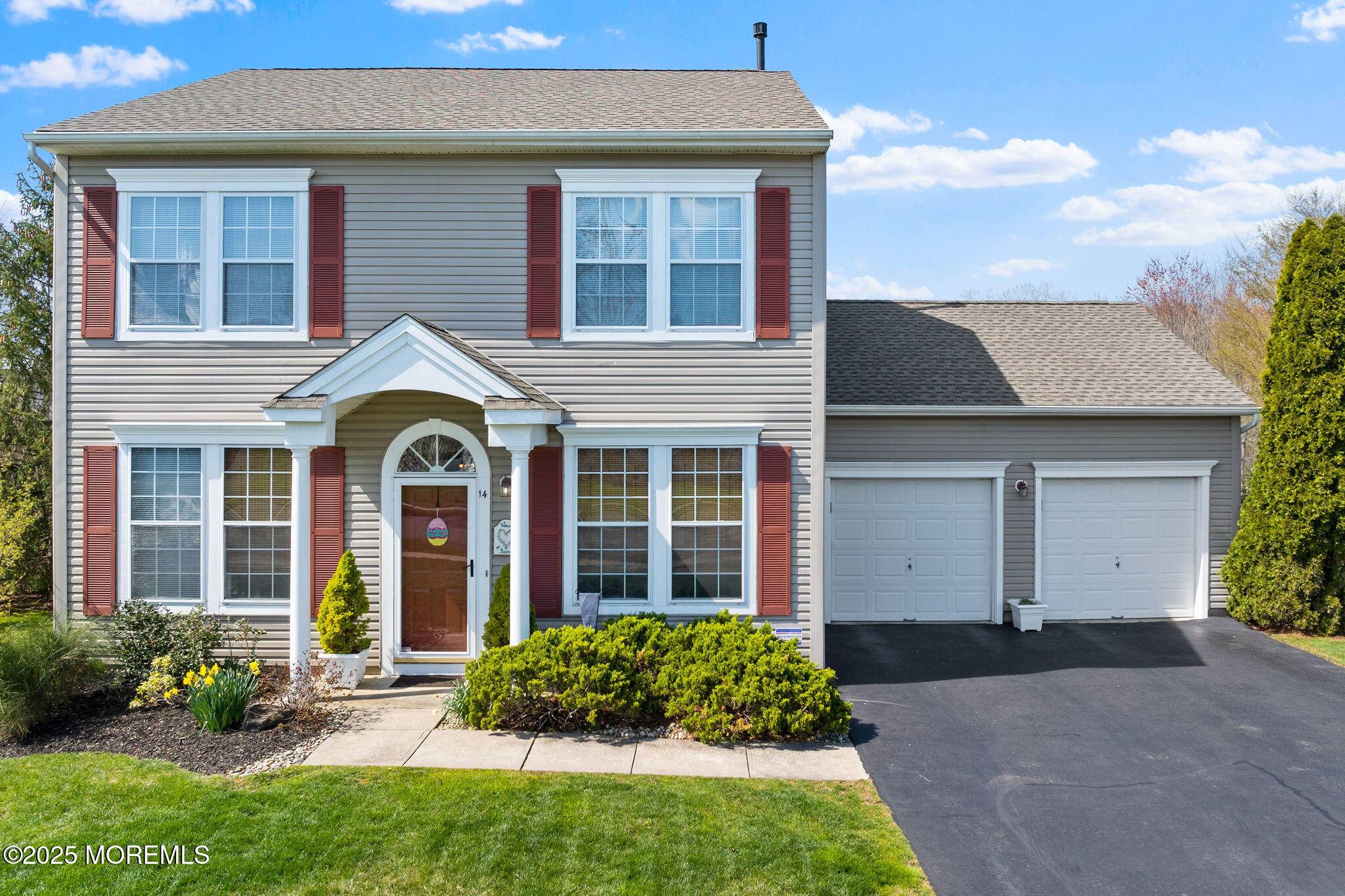 East Windsor, NJ 08520,14 Strathmore Way