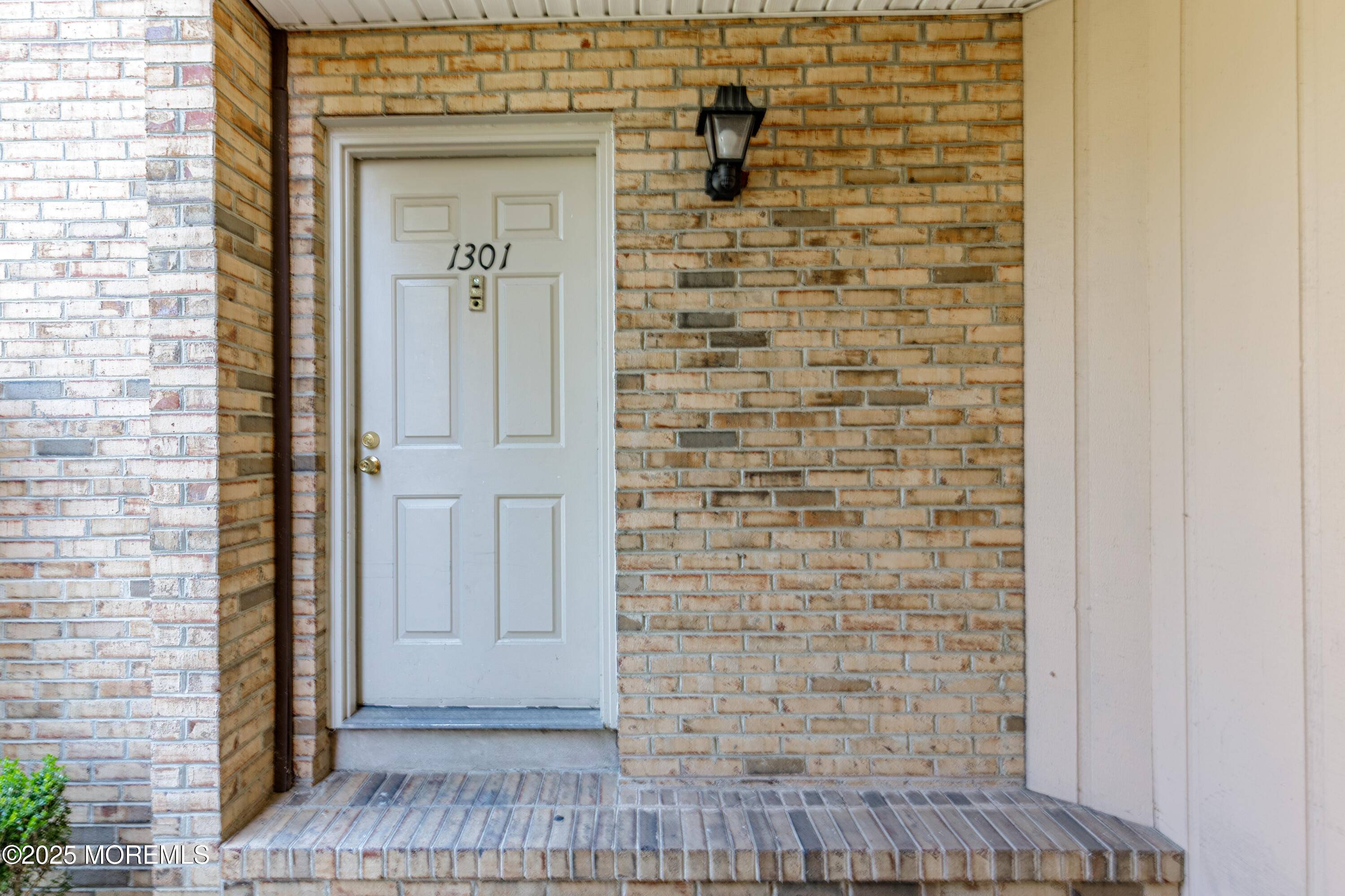 Aberdeen, NJ 07747,1301 Wellington Place