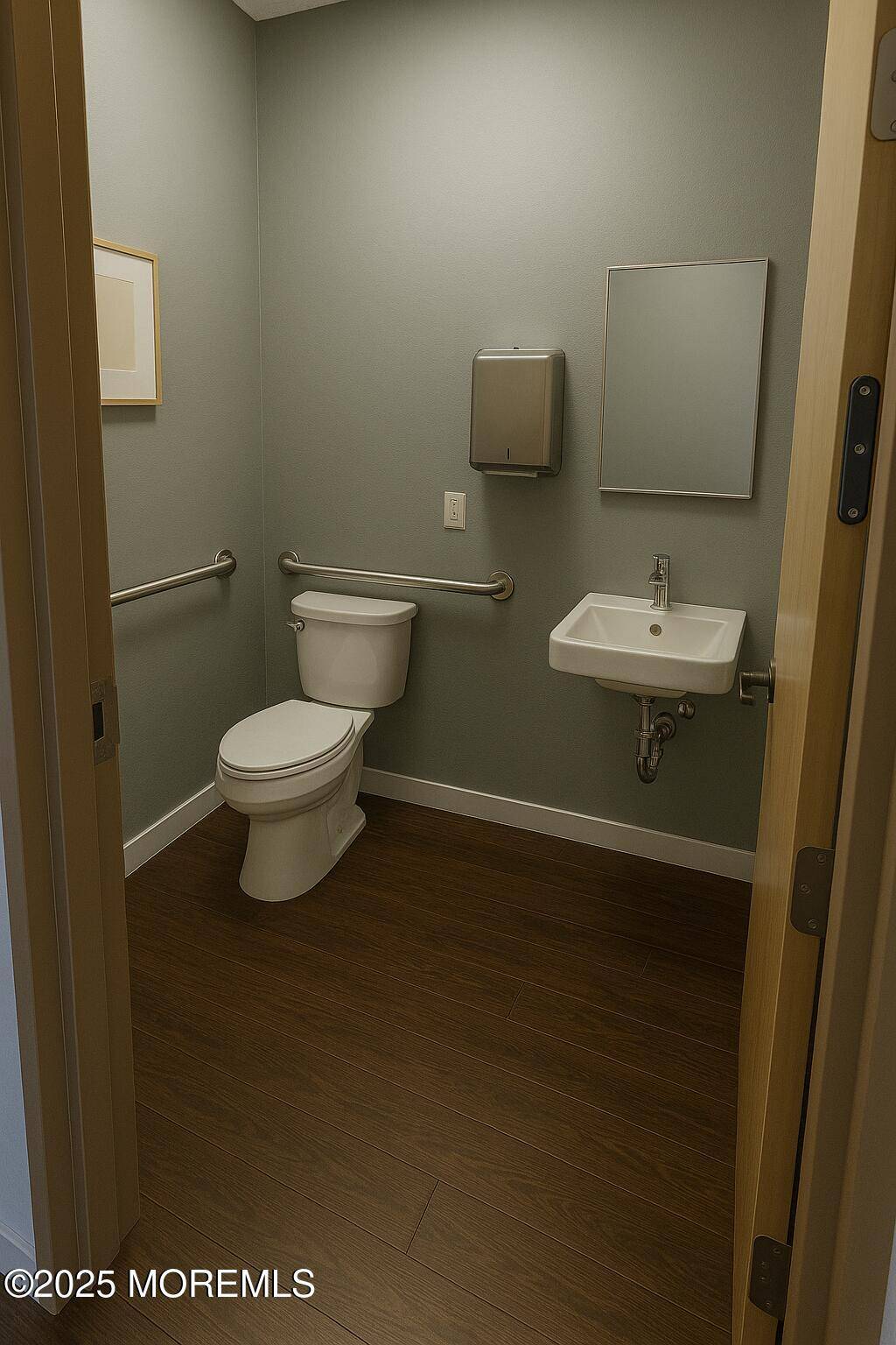 Freehold, NJ 07728,20 Court Street #102