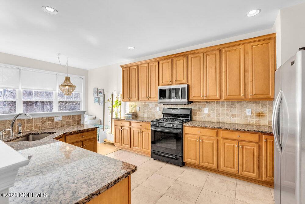South Amboy, NJ 08879,7 S Shore Drive