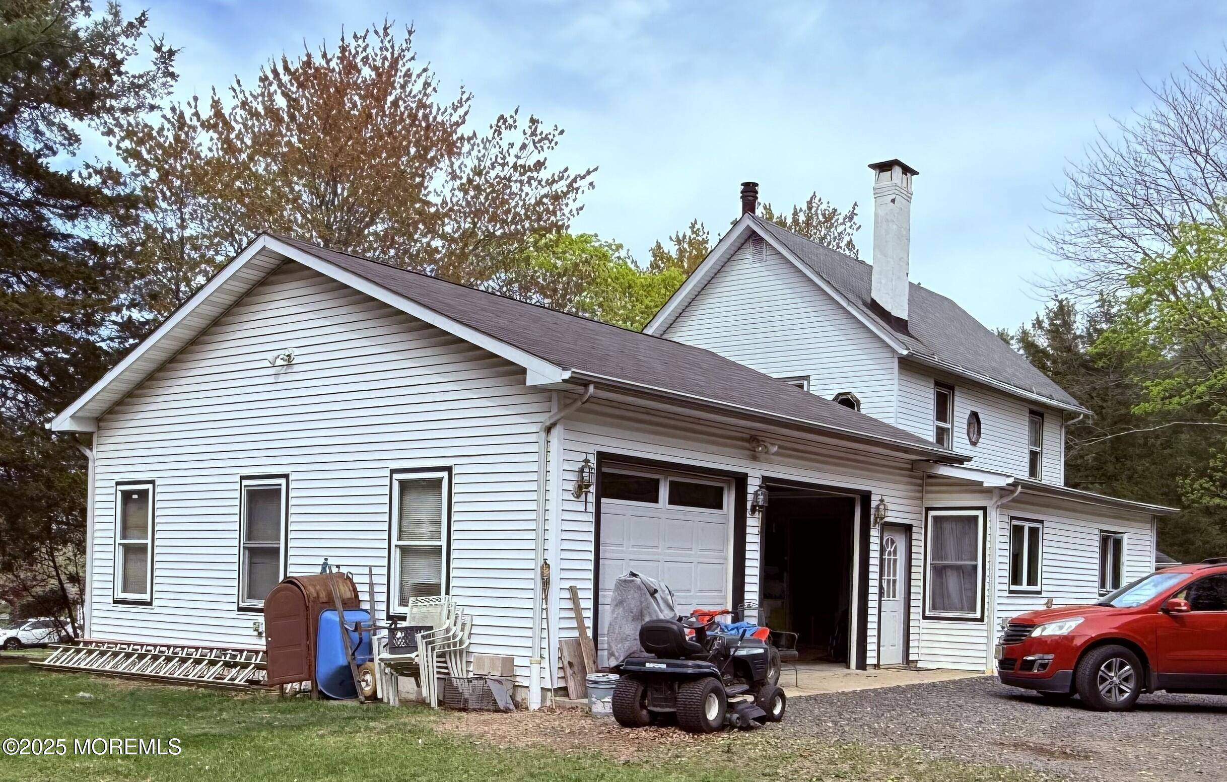 Matawan, NJ 07747,479 Line Road