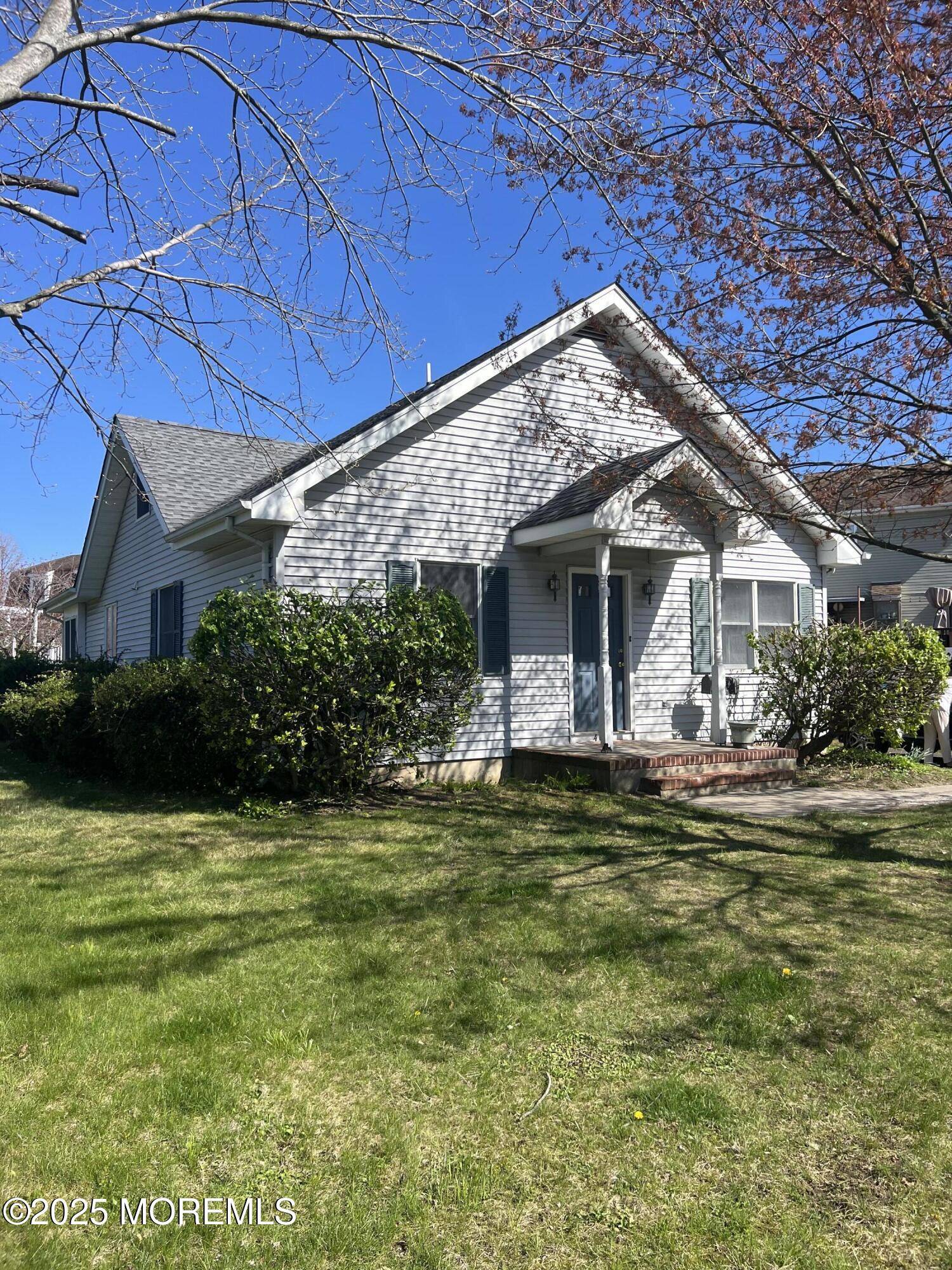 Oceanport, NJ 07757,465 Adrian Avenue